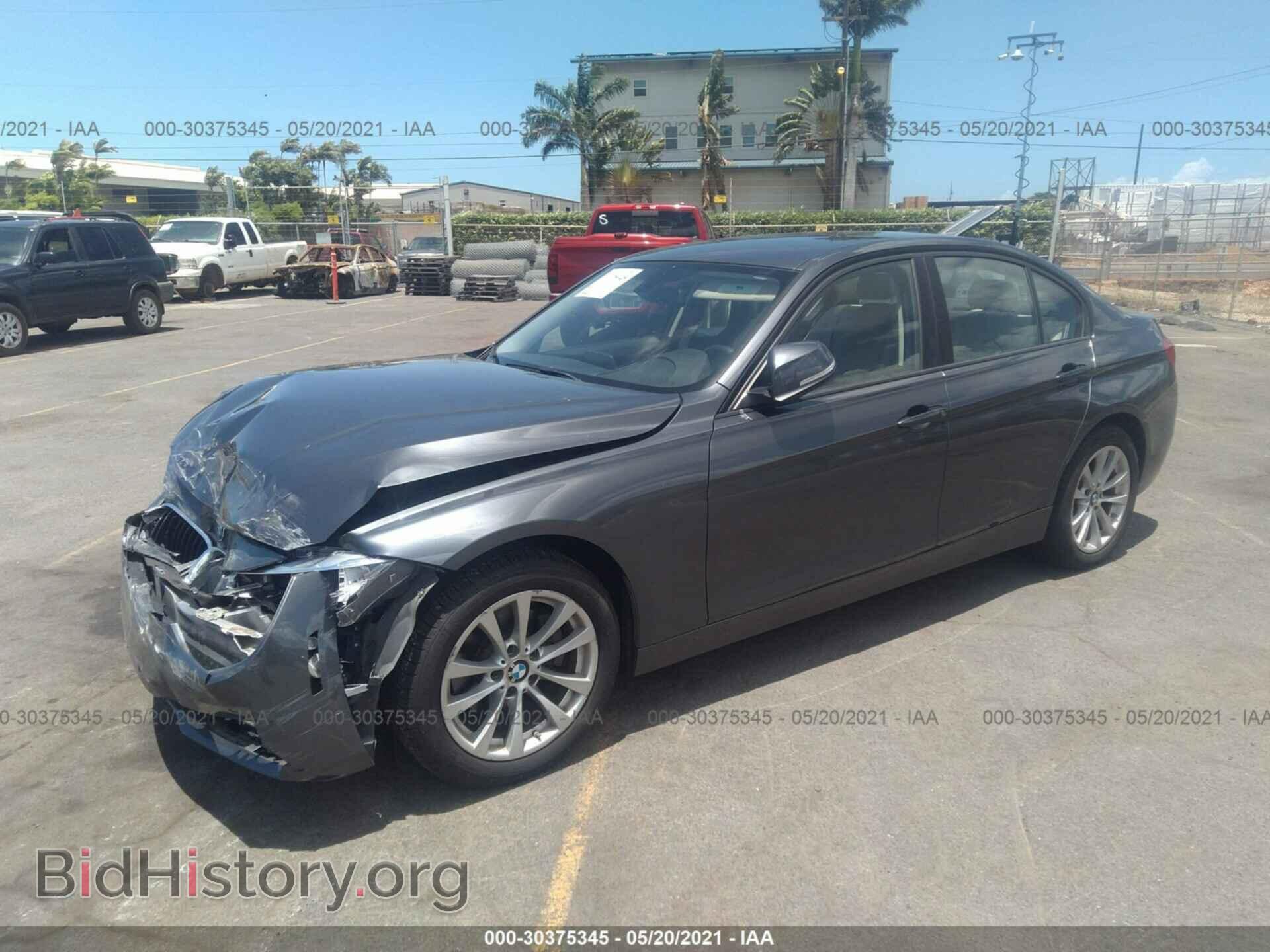 2016 BMW 3 SERIES - VIN: WBA8A9C55GK618731 - Фото 2