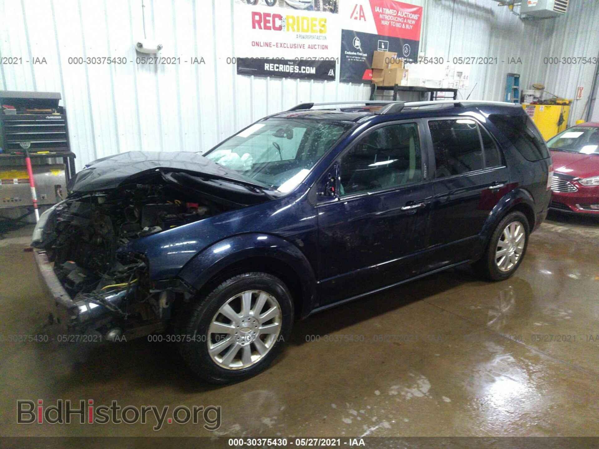 2008 FORD TAURUS X - VIN: 1FMDK06W68GA37883 - Фото 2
