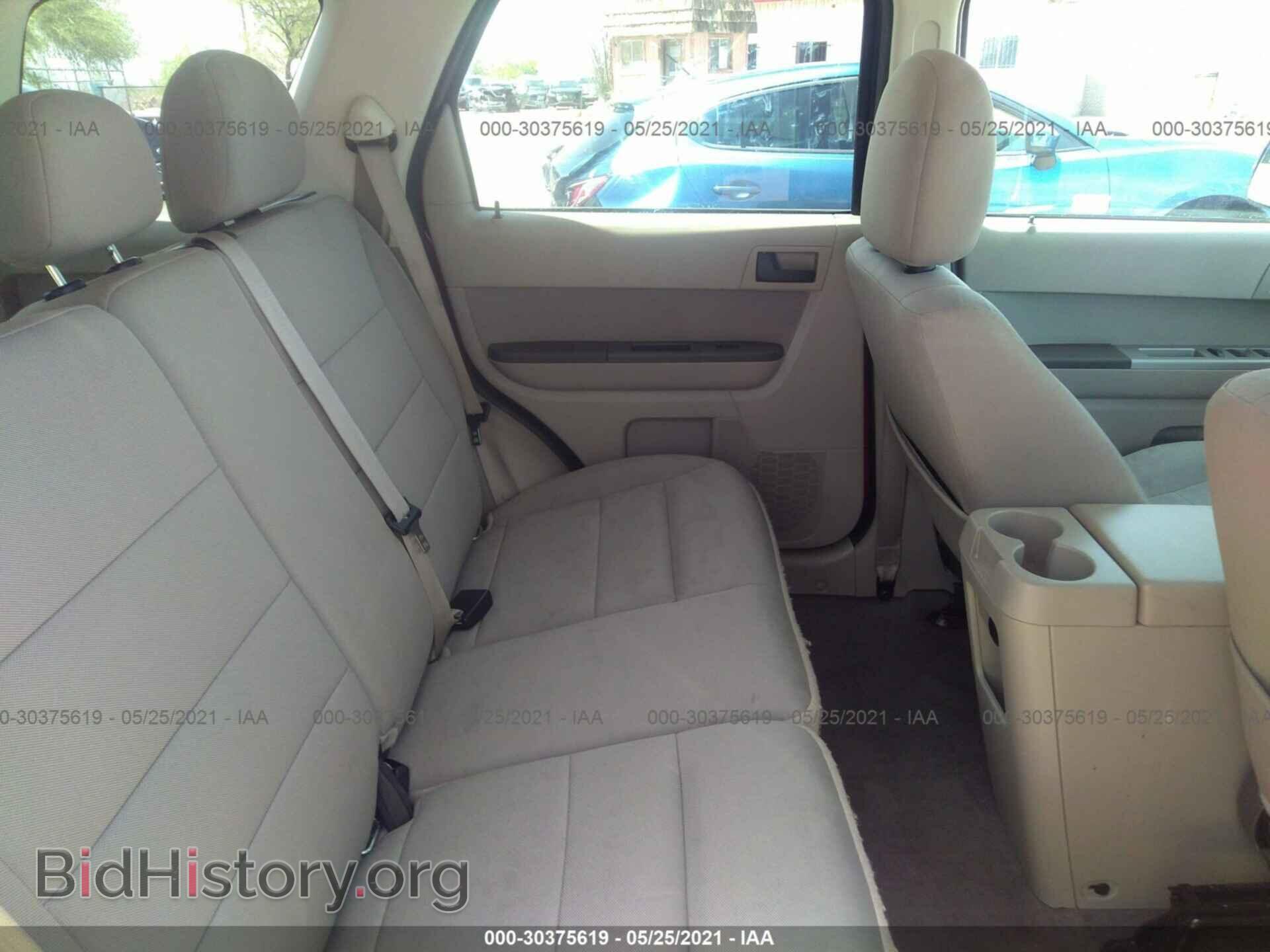 2011 FORD ESCAPE - VIN: 1FMCU9DG5BKB20456 - Фото 8