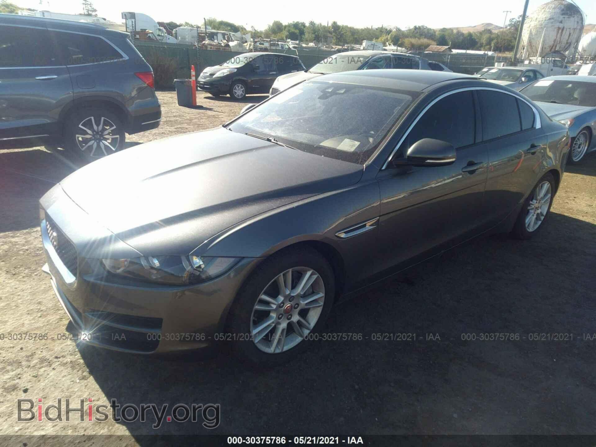 2017 JAGUAR XE - VIN: SAJAD4BG6HA956021 - Фото 2