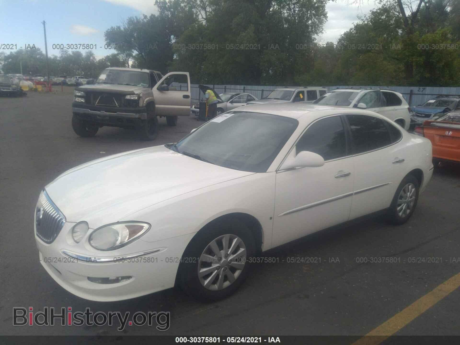 2008 BUICK LACROSSE - VIN: 2G4WC582481255105 - Фото 2