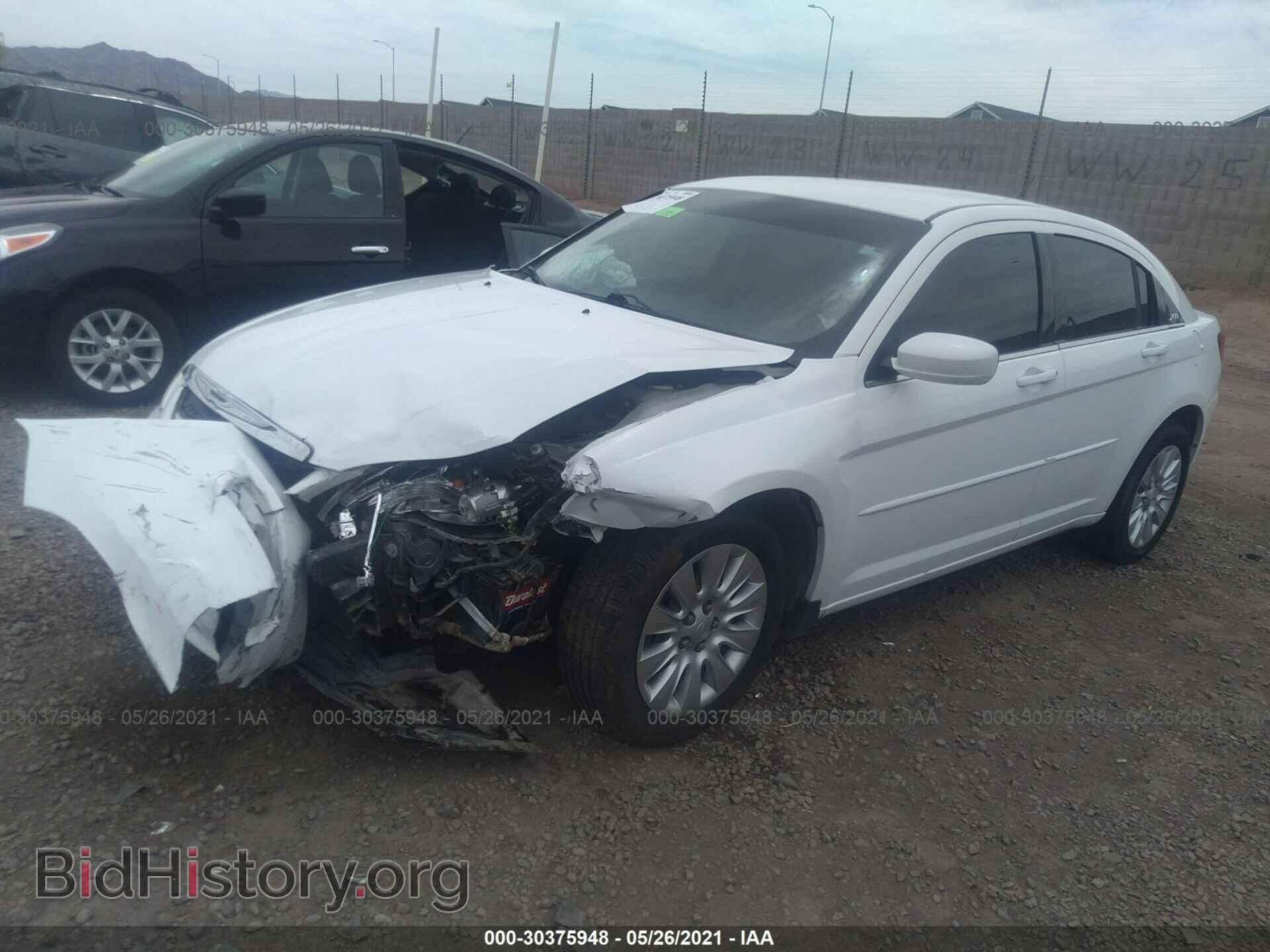 2014 CHRYSLER 200 - VIN: 1C3CCBAB4EN238402 - Фото 2