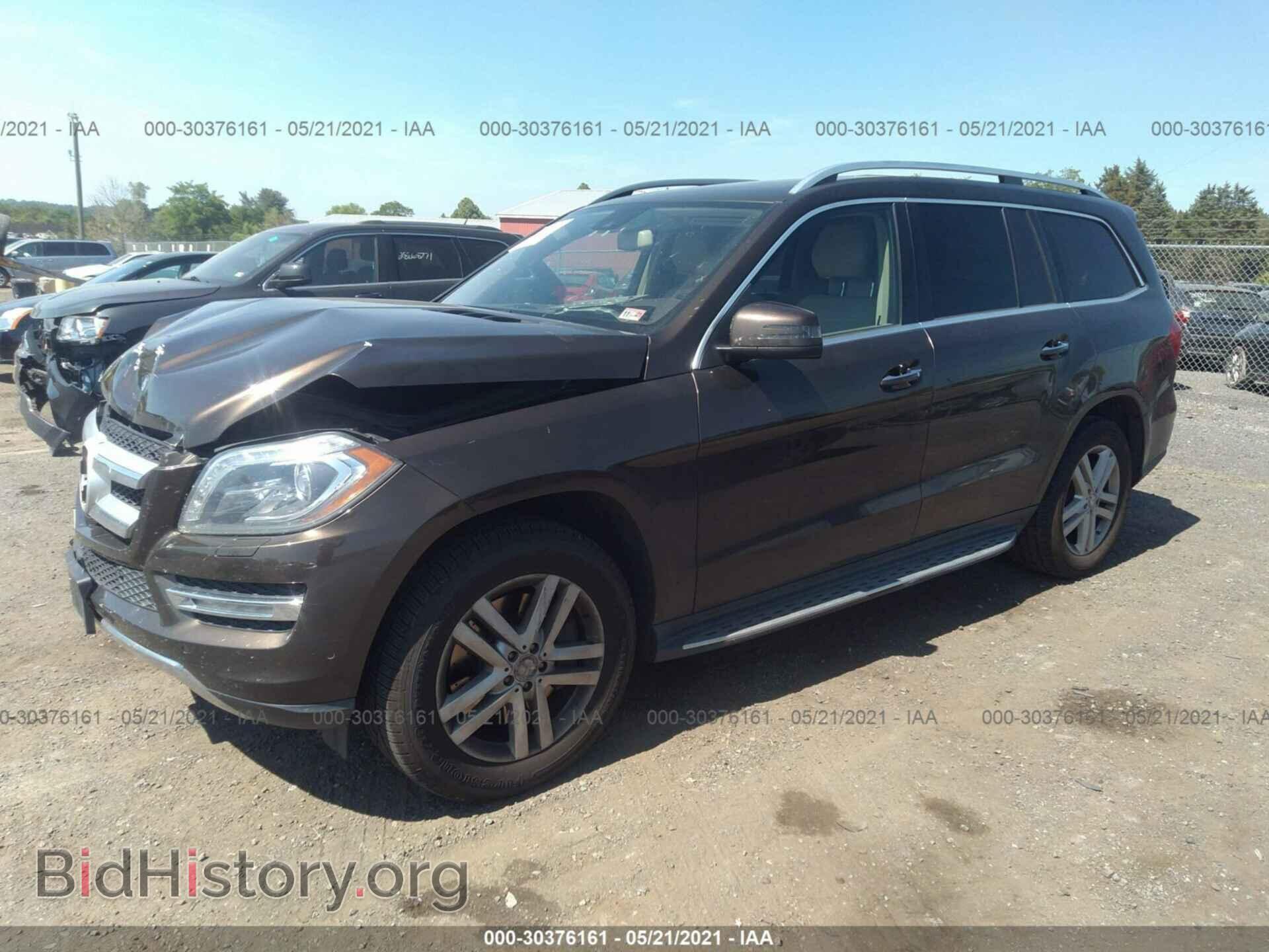 2013 MERCEDES-BENZ GL-CLASS - VIN: 4JGDF7CE4DA143853 - Фото 2