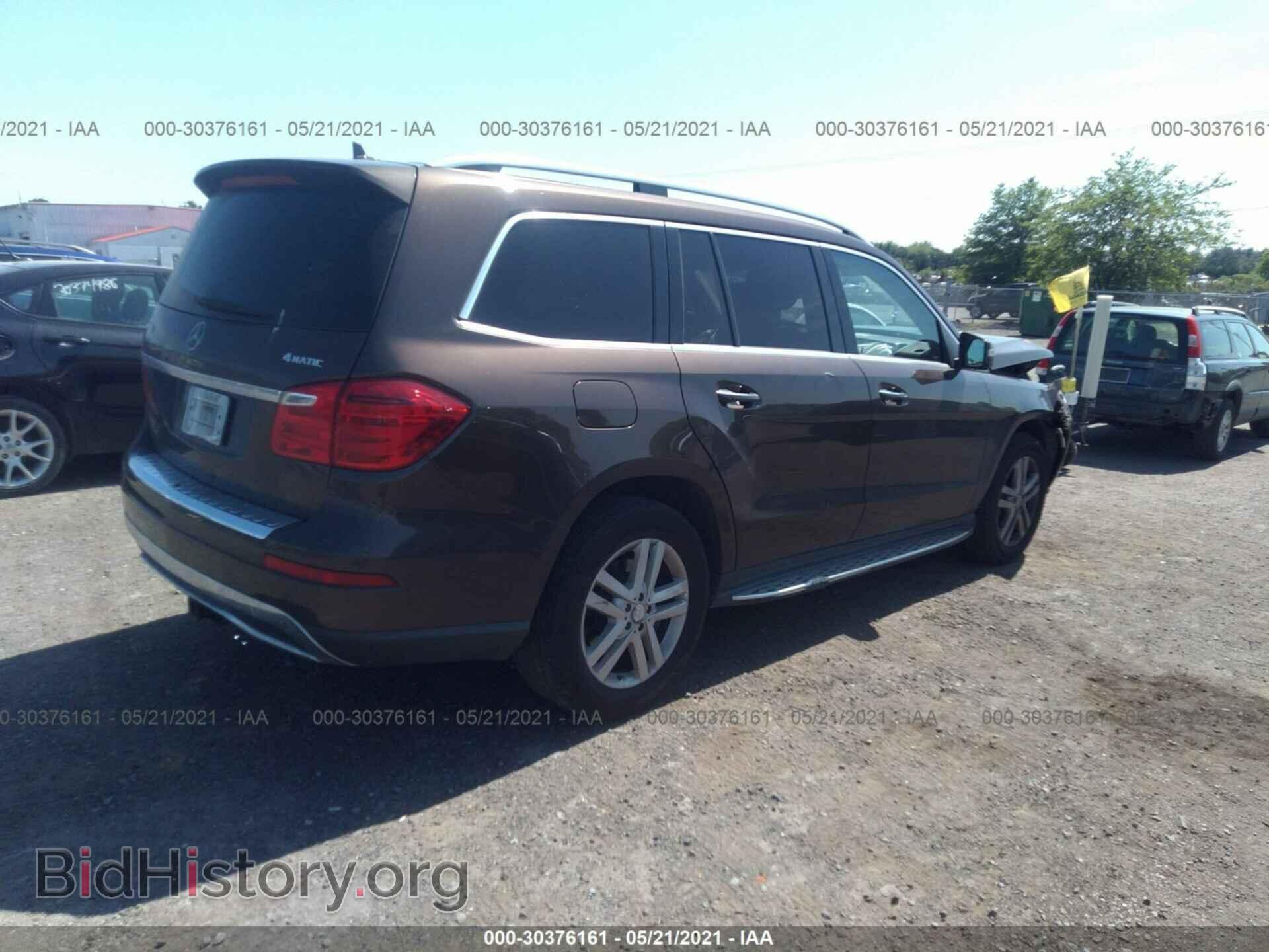 2013 MERCEDES-BENZ GL-CLASS - VIN: 4JGDF7CE4DA143853 - Фото 4