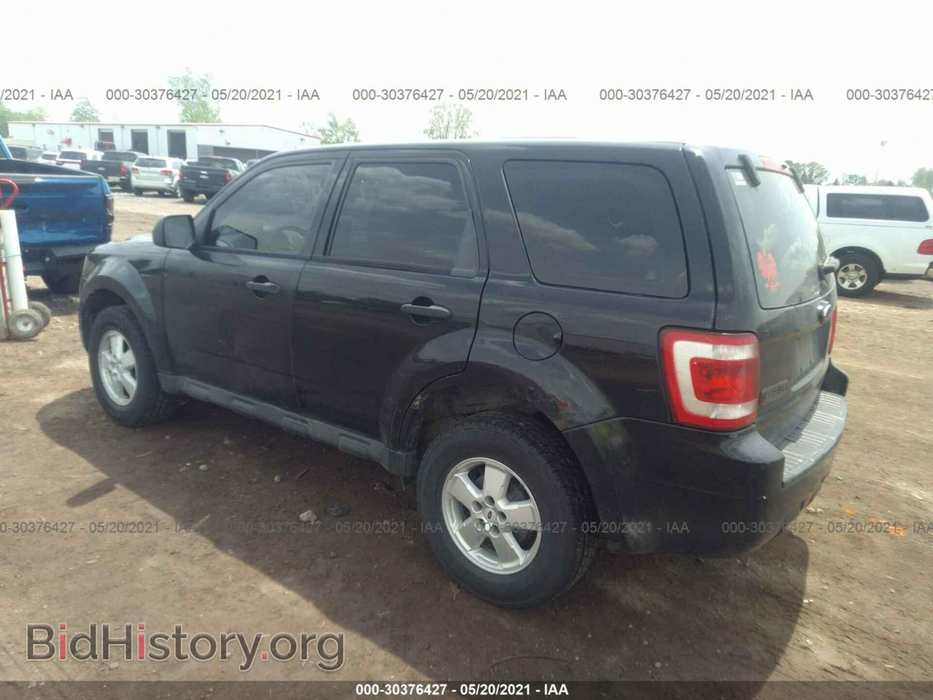 2009 FORD ESCAPE - VIN: 1FMCU02799KA19509 - Фото 3