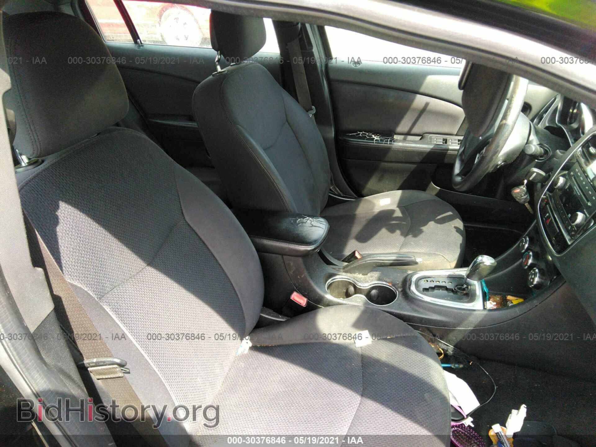 2012 CHRYSLER 200 - VIN: 1C3CCBAB4CN319820 - Фото 5