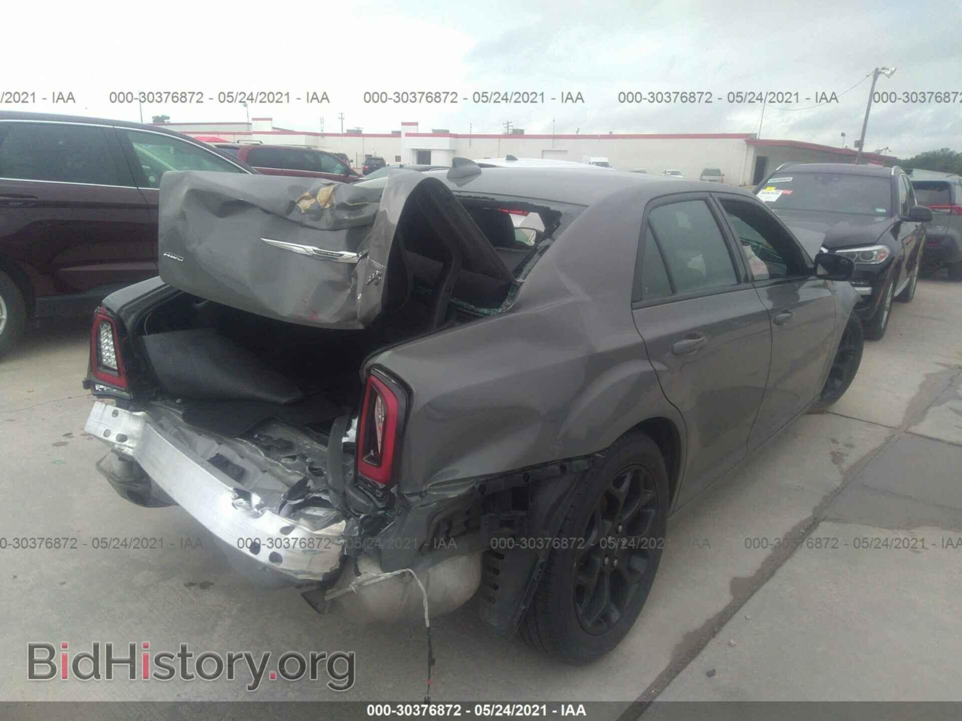 2019 CHRYSLER 300 - VIN: 2C3CCAGG0KH648857 - Фото 4