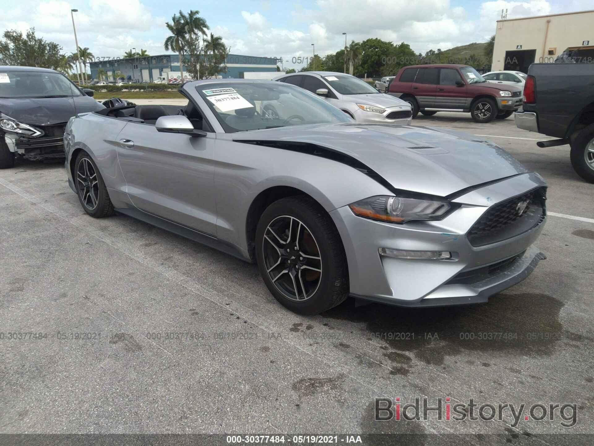 Photo 1FATP8UH1L5137534 - FORD MUSTANG 2020
