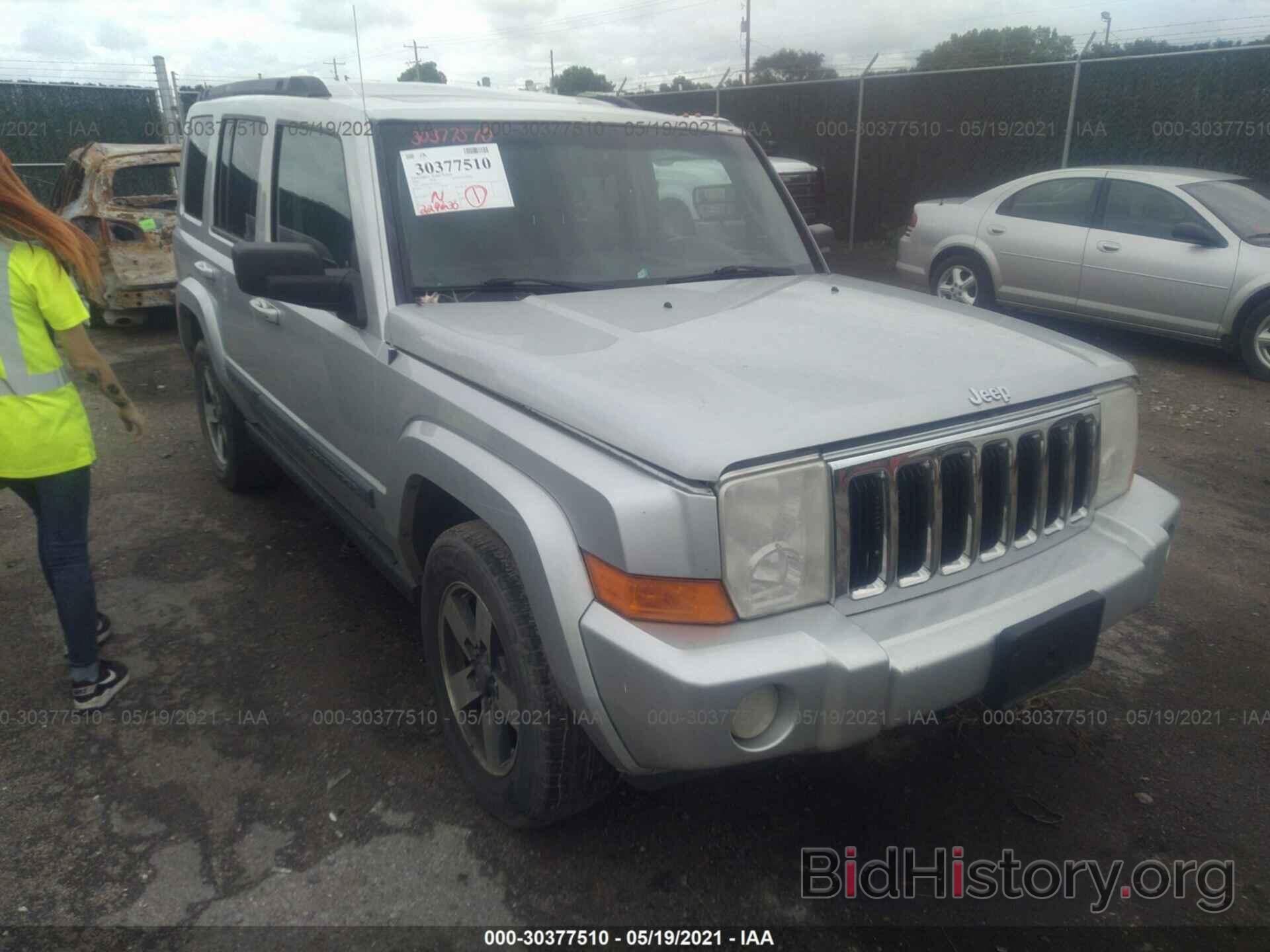 Photo 1J8HH48K78C182095 - JEEP COMMANDER 2008