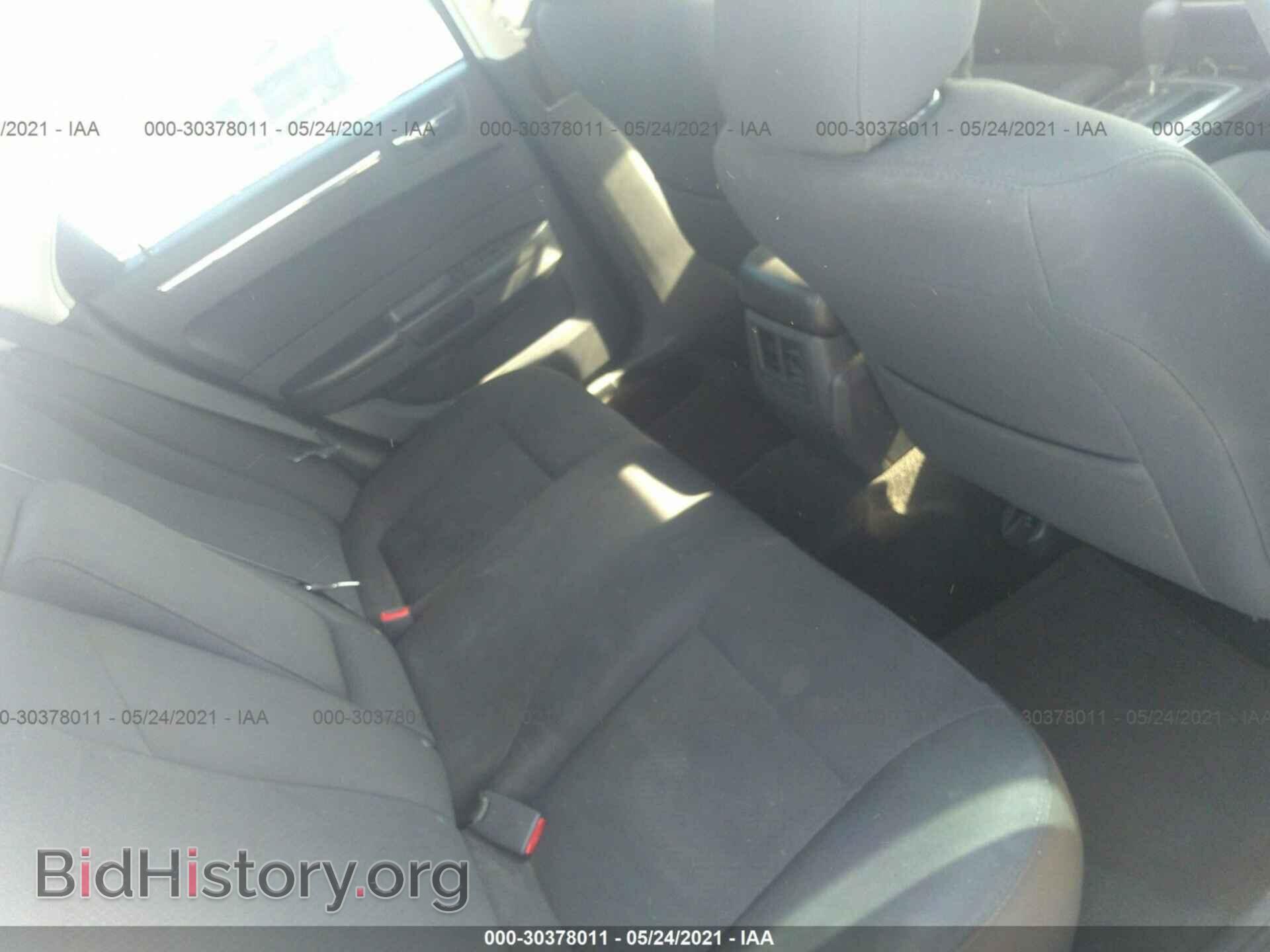 2010 CHRYSLER 300 - VIN: 2C3CA4CD4AH132227 - Фото 8