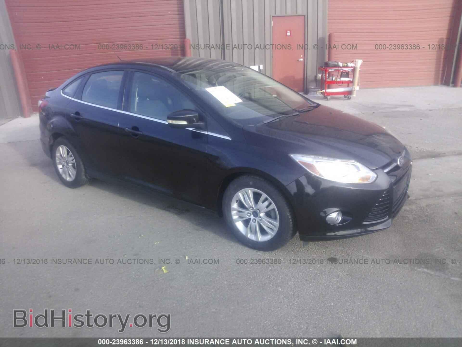 Photo 1FAHP3H26CL387880 - FORD FOCUS 2012