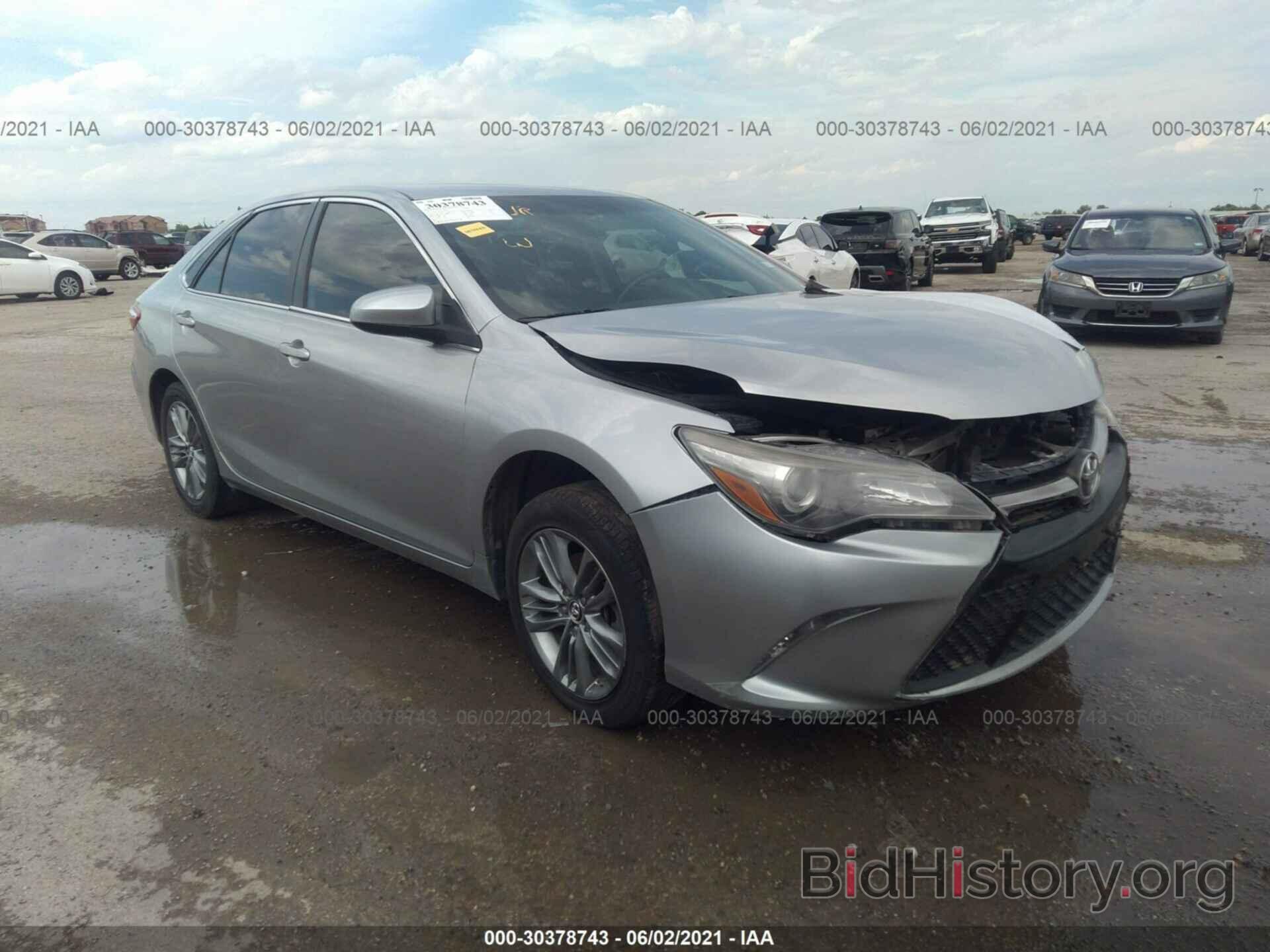 Photo 4T1BF1FK1FU042857 - TOYOTA CAMRY 2015