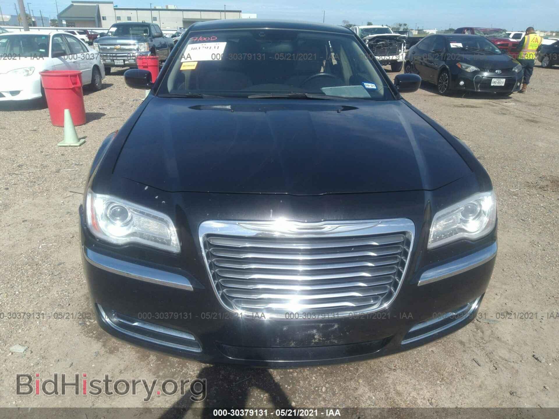 2012 CHRYSLER 300 - VIN: 2C3CCAAG0CH241910 - Фото 6