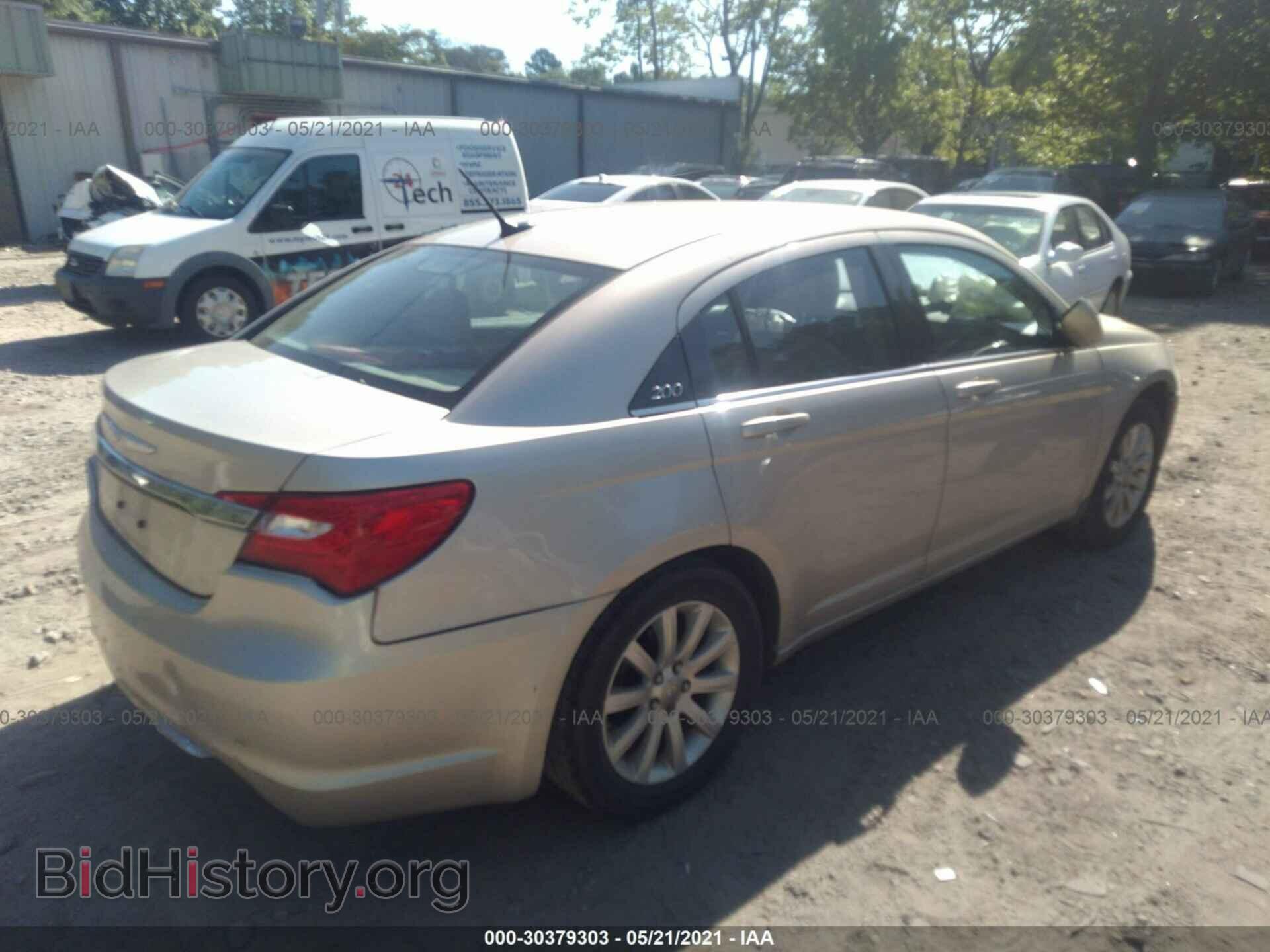 2013 CHRYSLER 200 - VIN: 1C3CCBBB2DN699143 - Photo 4