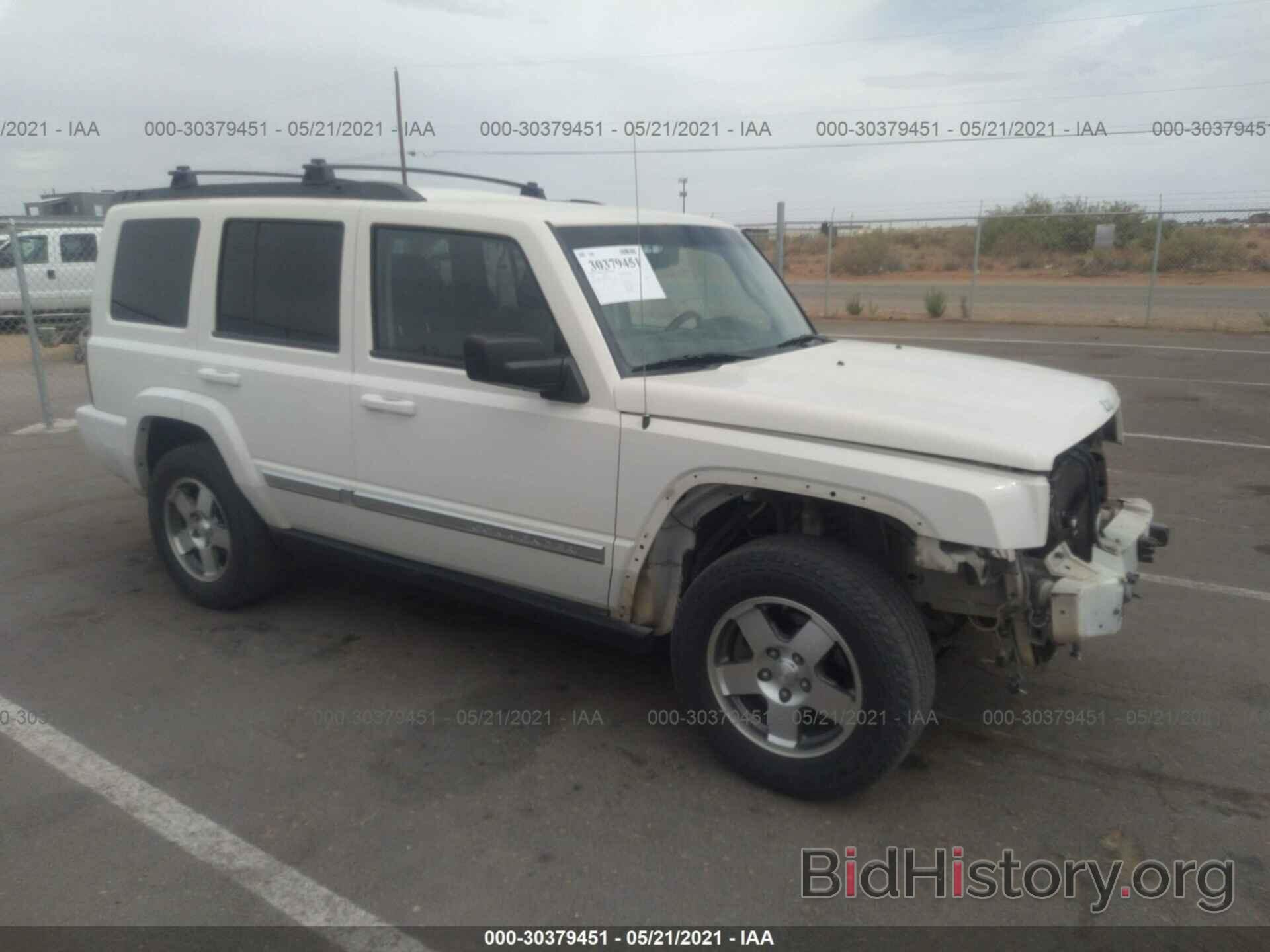 Photo 1J4RG4GK4AC132223 - JEEP COMMANDER 2010