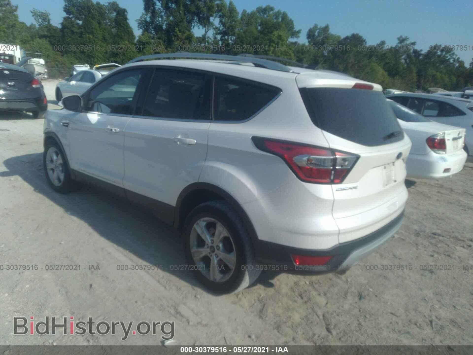 2017 FORD ESCAPE - VIN: 1FMCU0J94HUB22679 - Фото 3