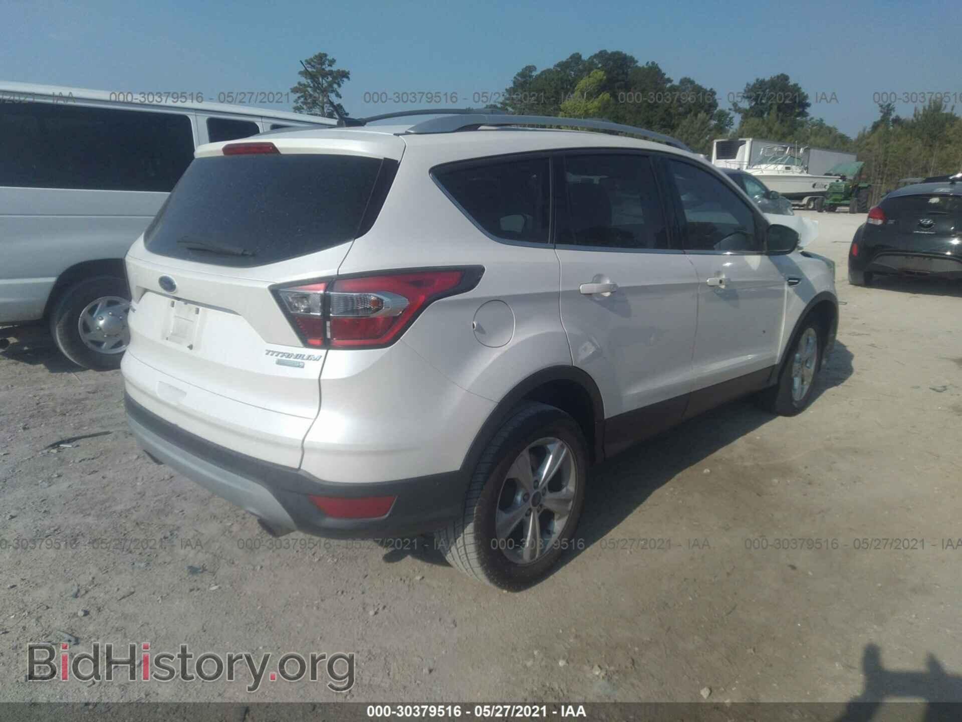 2017 FORD ESCAPE - VIN: 1FMCU0J94HUB22679 - Фото 4