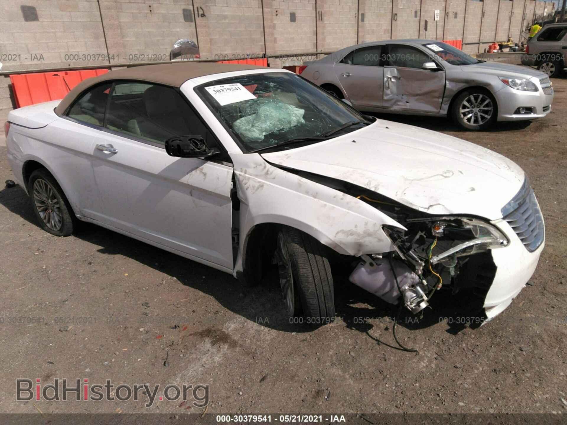 Photo 1C3BCBFG5DN506484 - CHRYSLER 200 2013
