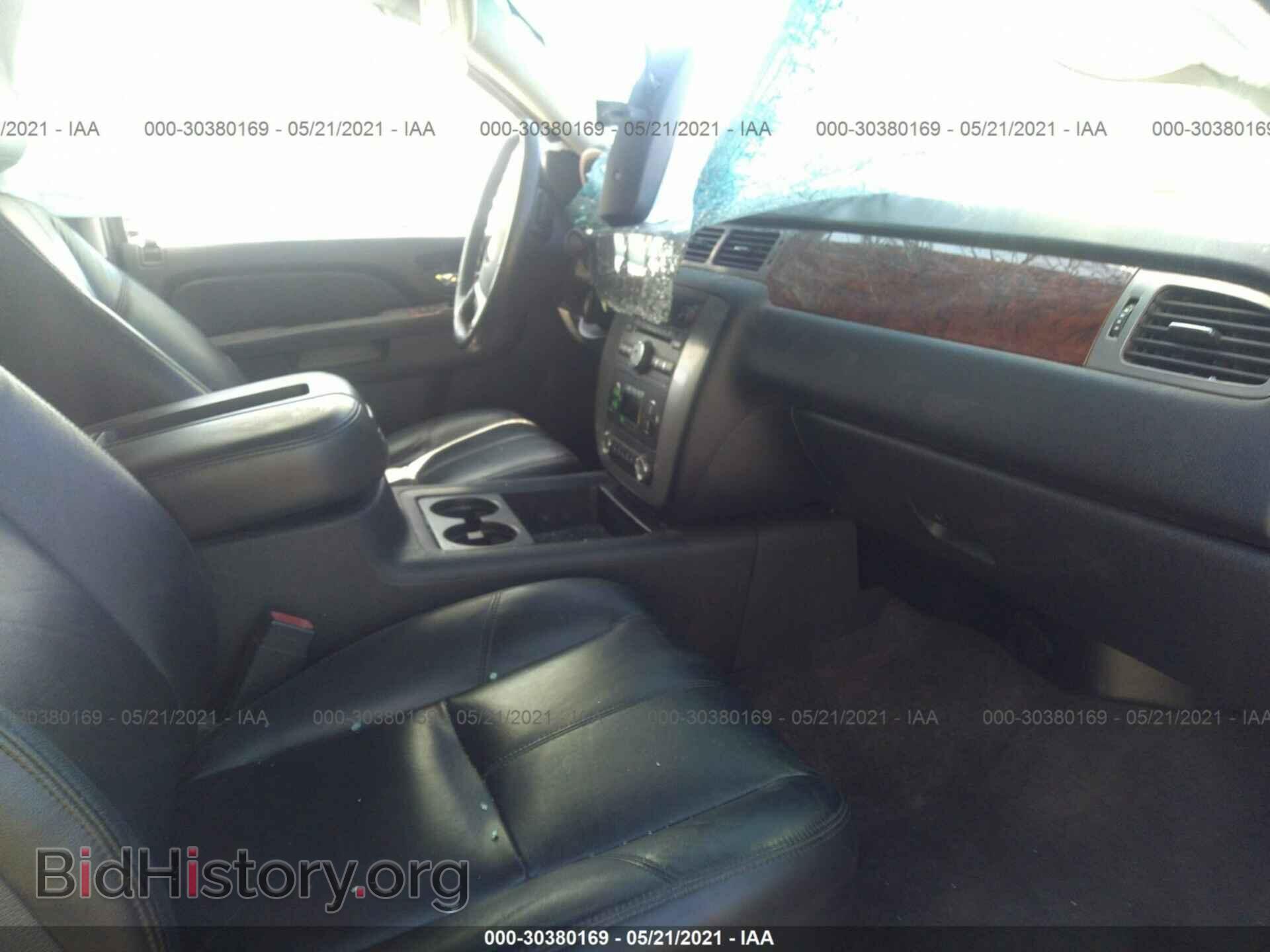 2011 GMC YUKON - VIN: 1GKS1CE03BR230182 - Фото 5