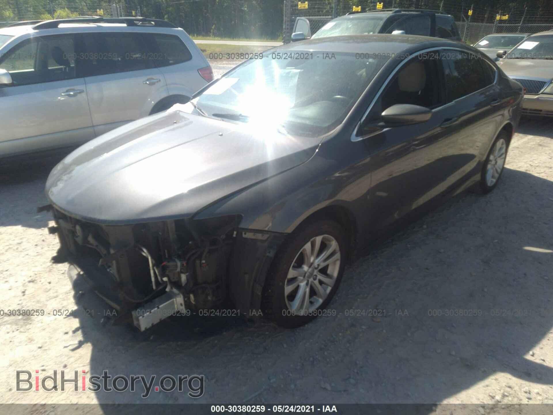 2015 CHRYSLER 200 - VIN: 1C3CCCAB8FN564310 - Фото 2