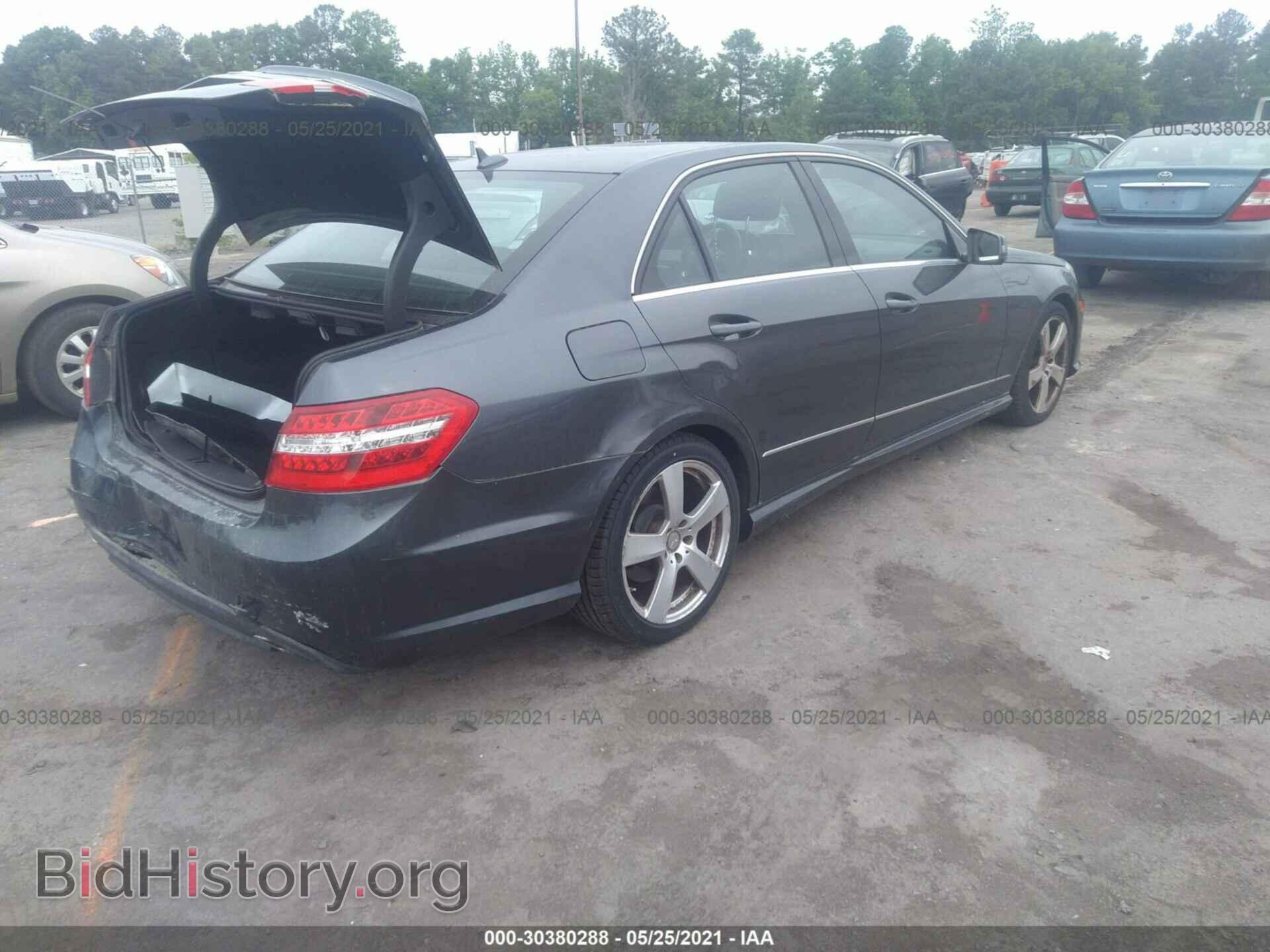 2010 MERCEDES-BENZ E-CLASS - VIN: WDDHF8HB6AA080427 - Photo 4