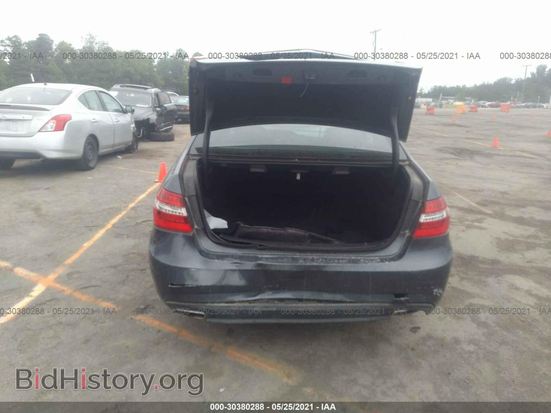 2010 MERCEDES-BENZ E-CLASS - VIN: WDDHF8HB6AA080427 - Photo 6