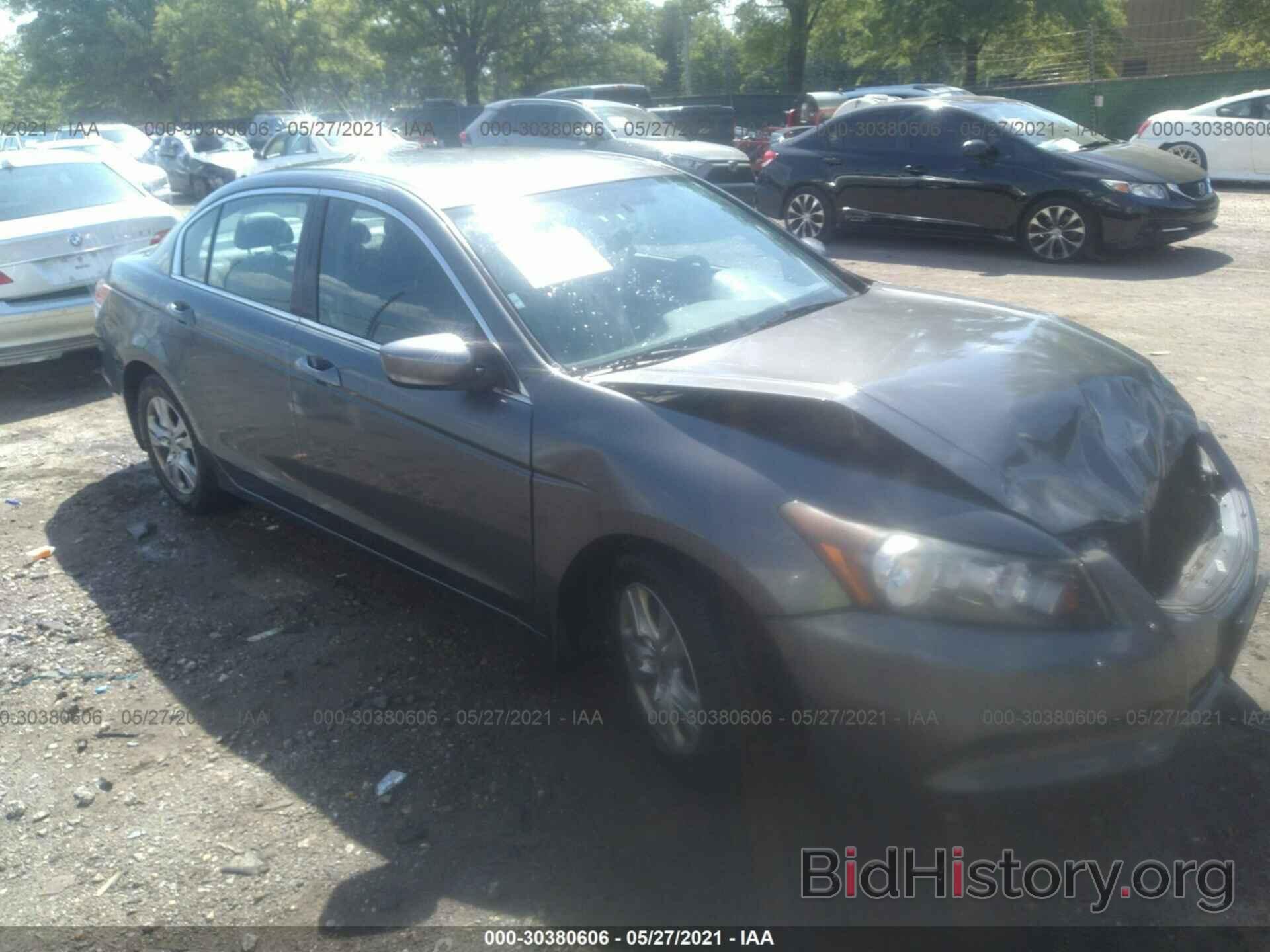 Photo 1HGCP2F69CA059211 - HONDA ACCORD SDN 2012