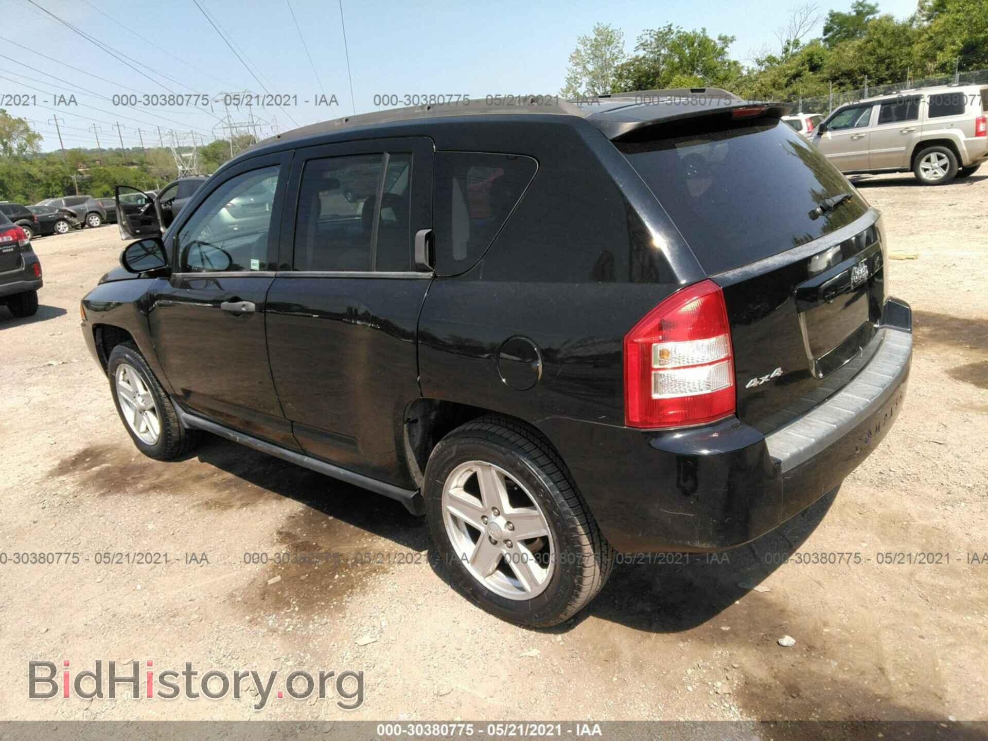 2007 JEEP COMPASS - VIN: 1J8FF47W17D160989 - Фото 3