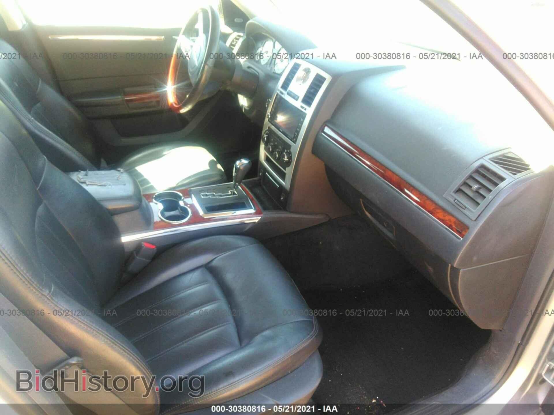 2010 CHRYSLER 300 - VIN: 2C3CA6CT9AH126443 - Фото 5