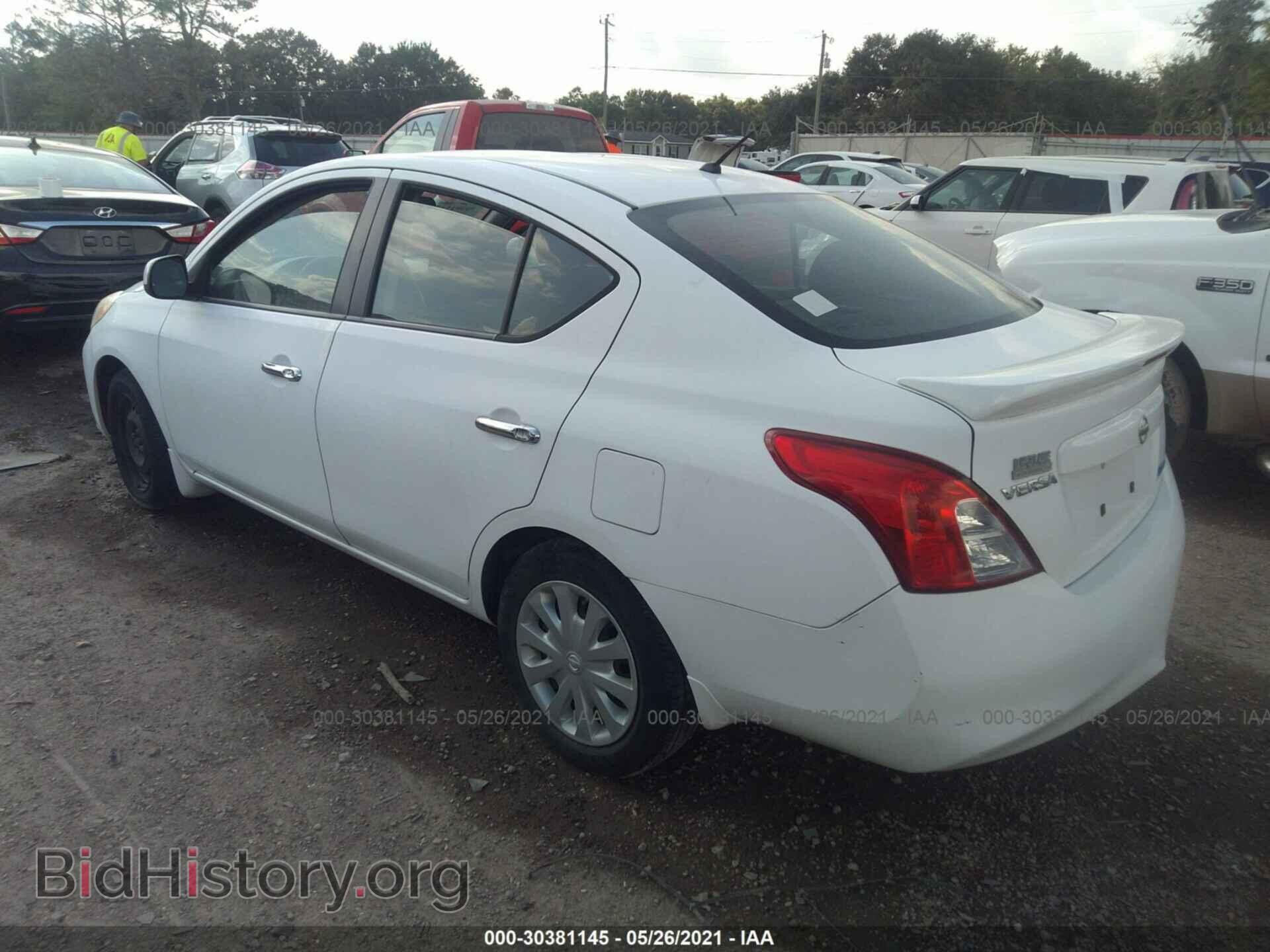 2013 NISSAN VERSA - VIN: 3N1CN7AP6DL876490 - Фото 3