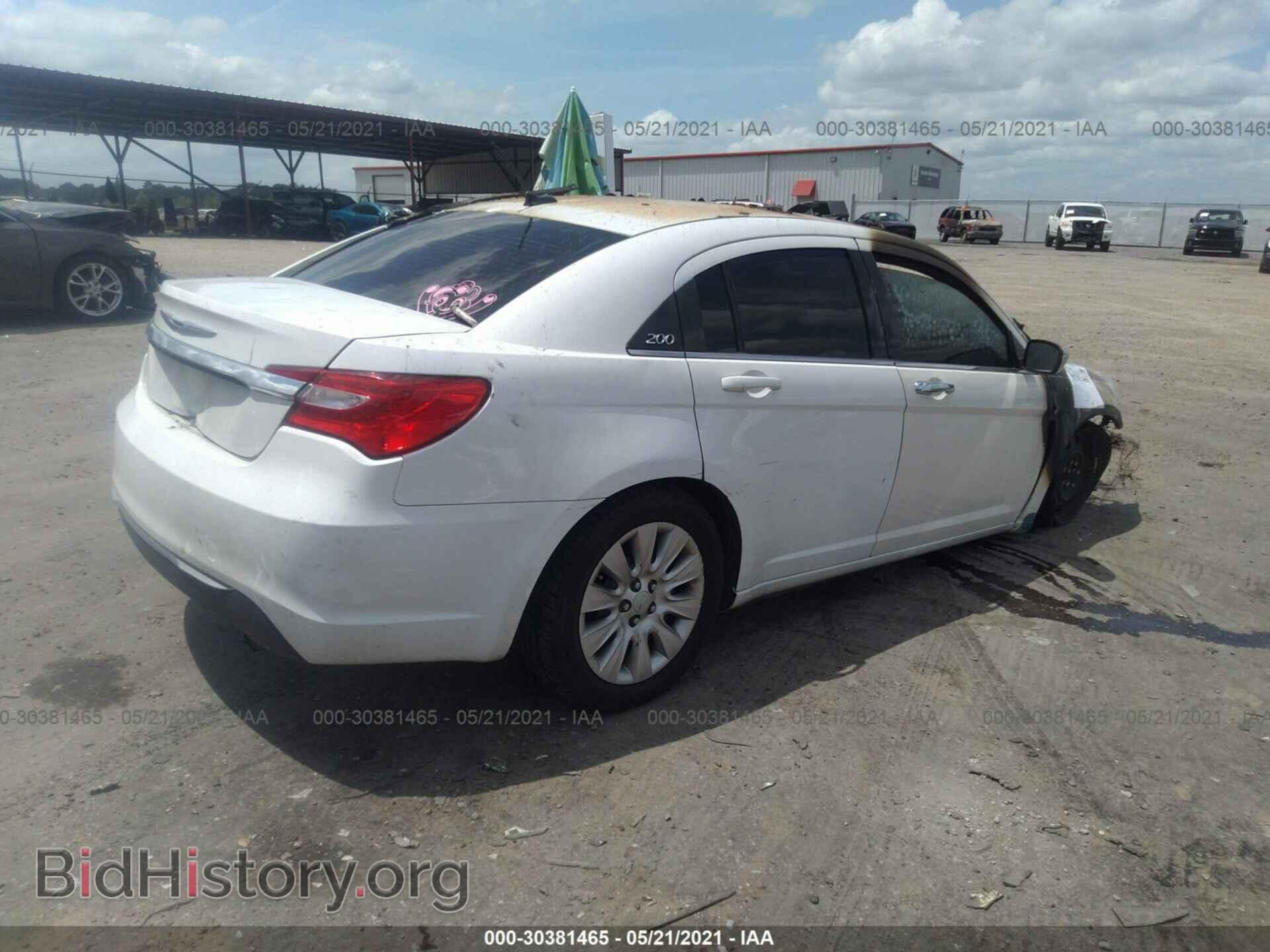 2013 CHRYSLER 200 - VIN: 1C3CCBAB2DN686121 - Фото 4