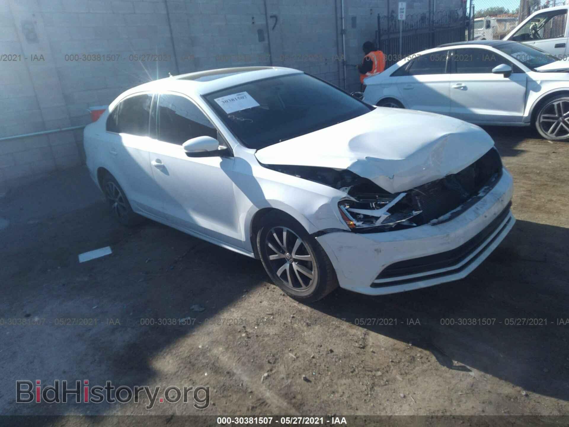 Фотография 3VWDB7AJ1HM231488 - VOLKSWAGEN JETTA 2017