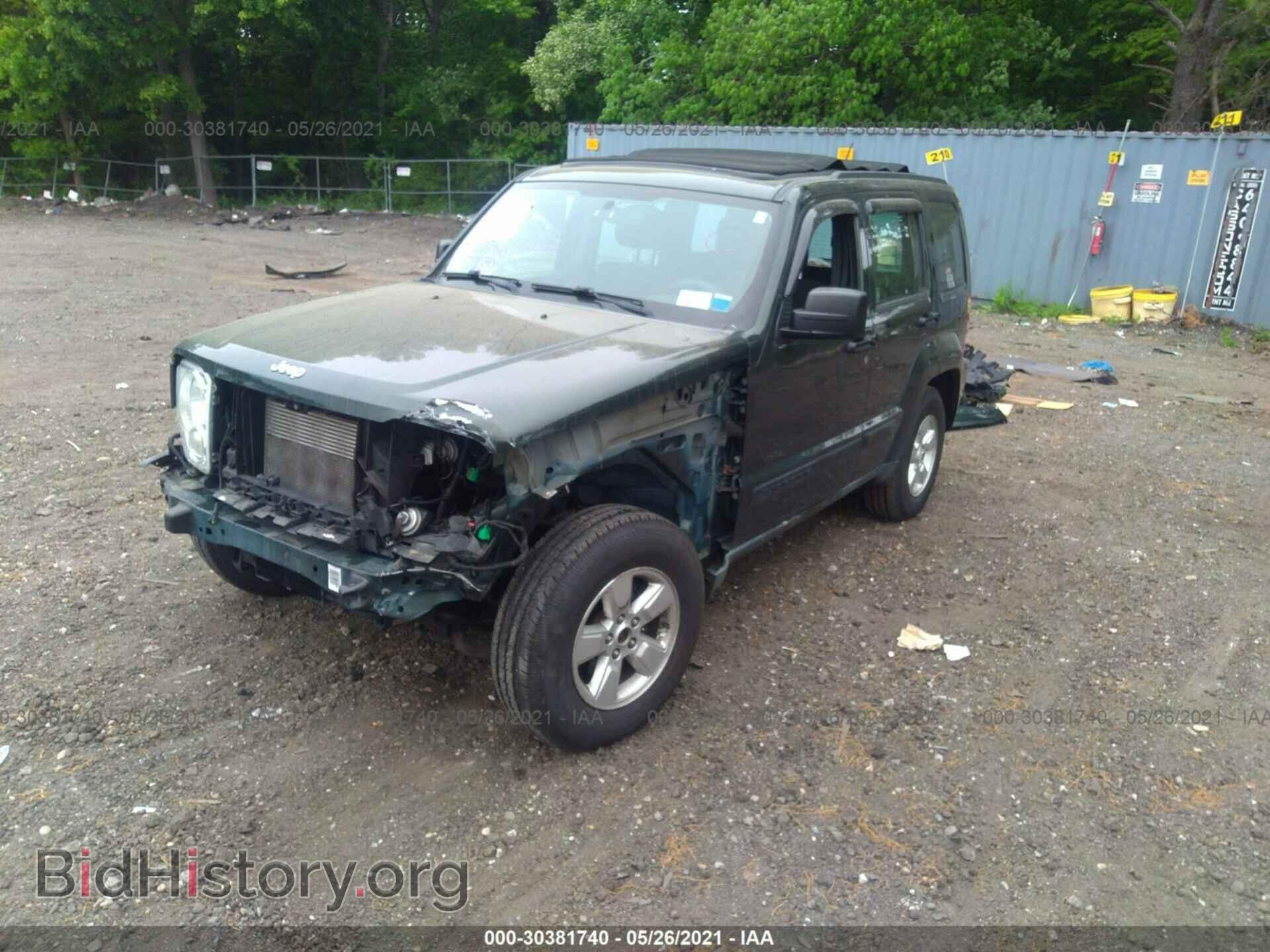 2011 JEEP LIBERTY - VIN: 1J4PN2GK3BW593382 - Фото 2