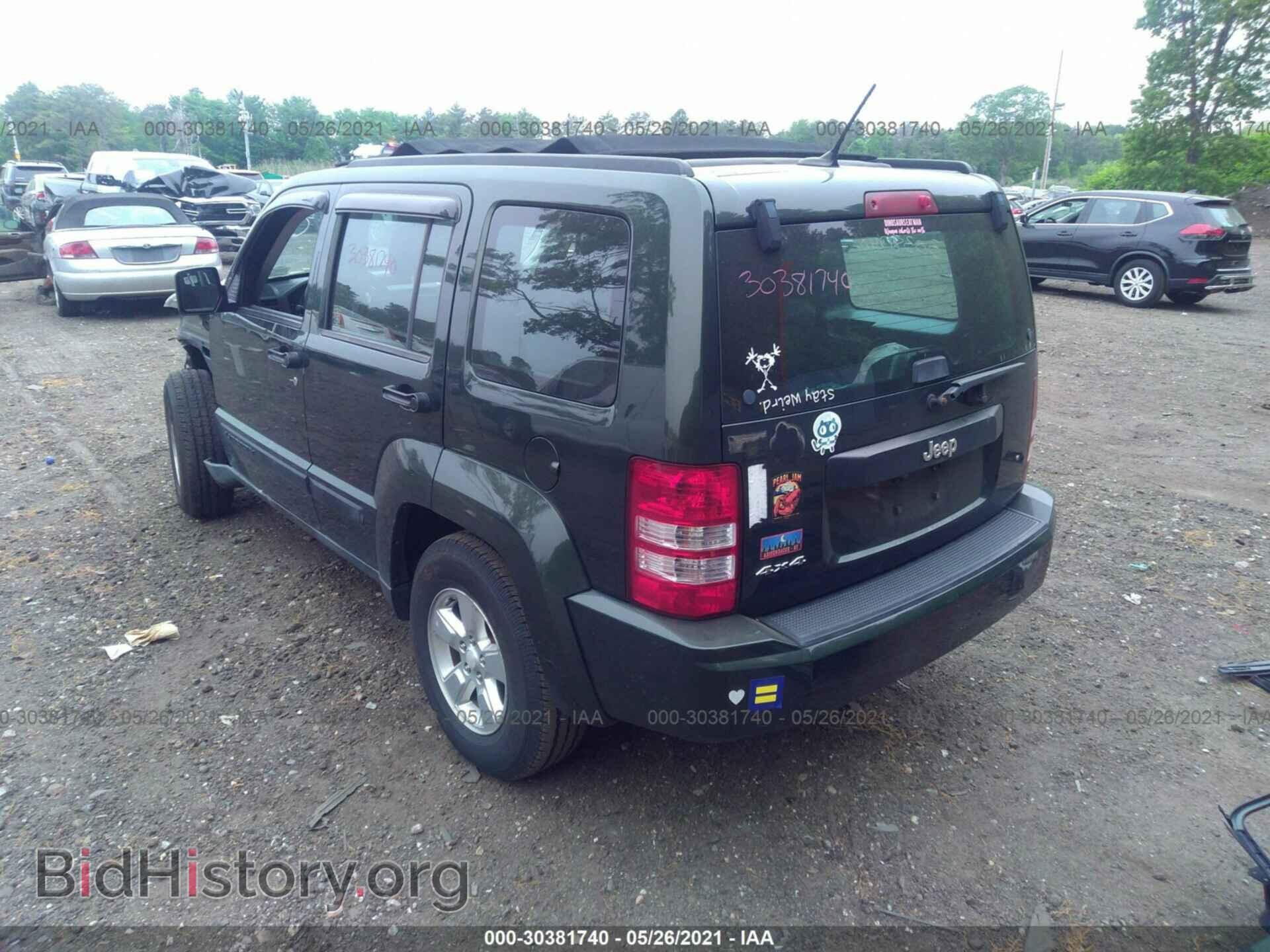 2011 JEEP LIBERTY - VIN: 1J4PN2GK3BW593382 - Фото 3