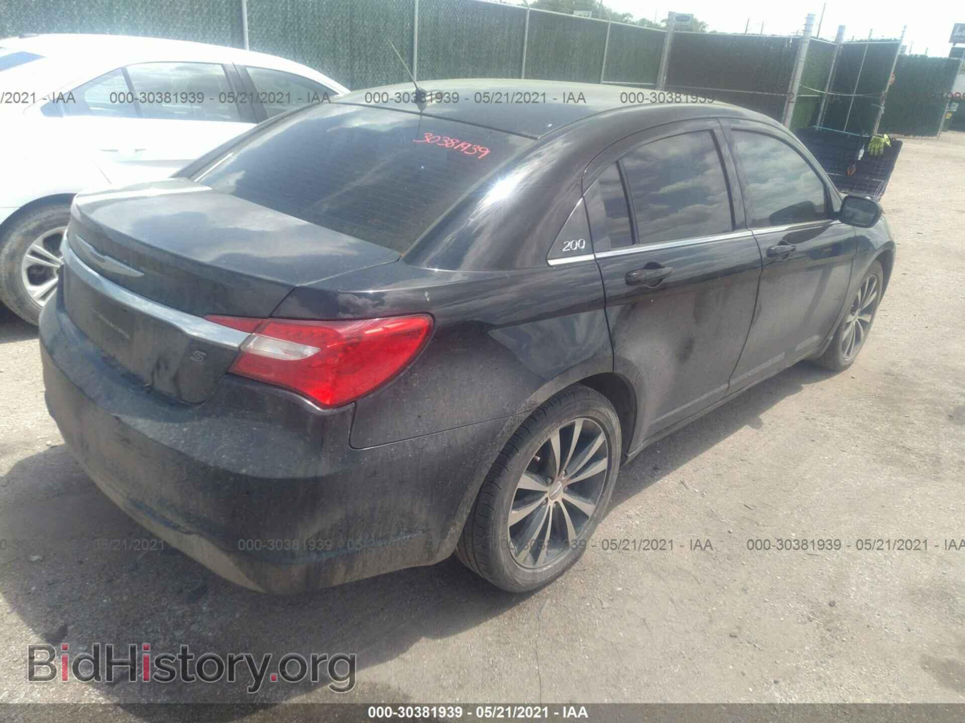 2013 CHRYSLER 200 - VIN: 1C3CCBBG3DN754677 - Фото 4