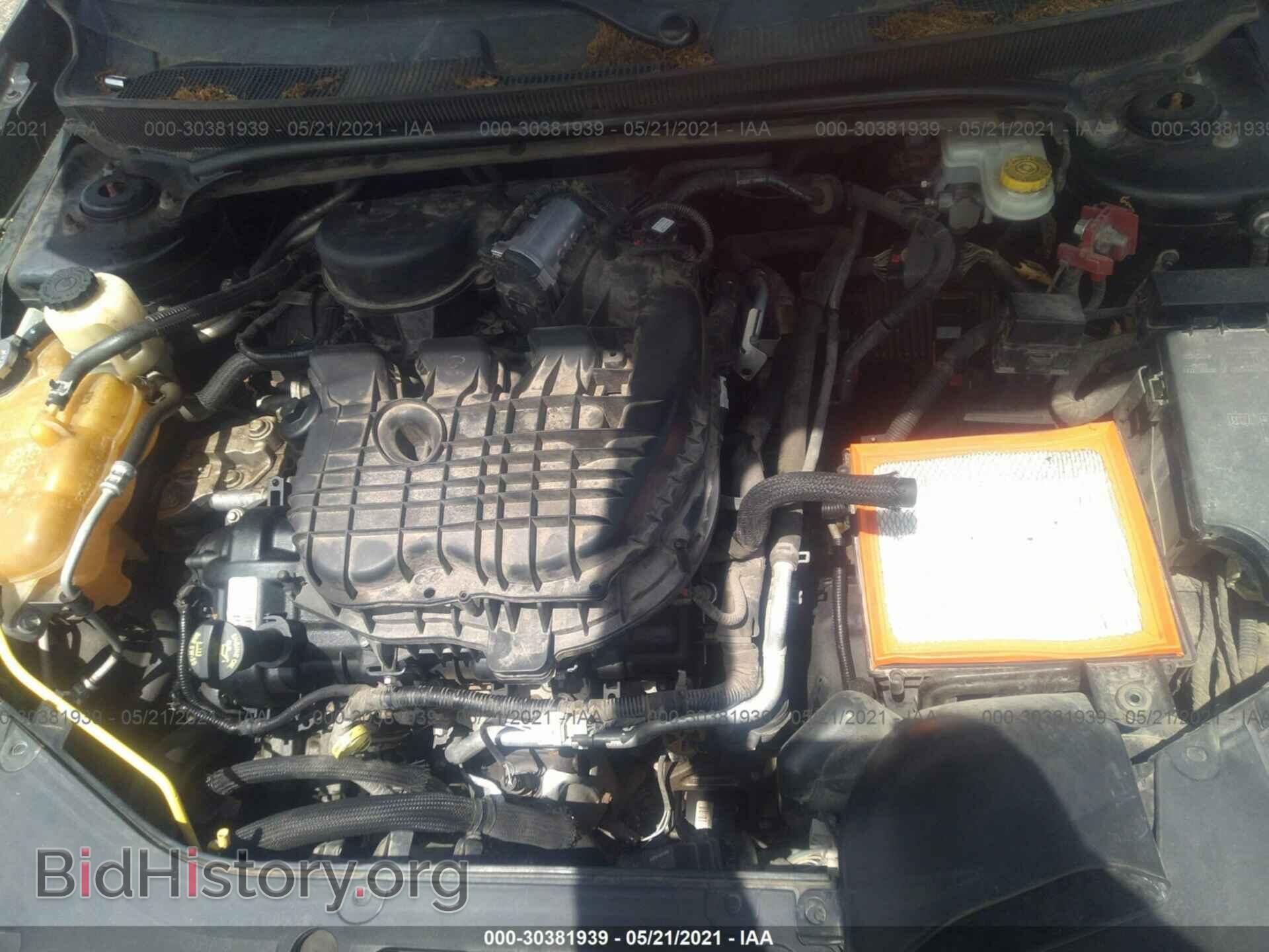 2013 CHRYSLER 200 - VIN: 1C3CCBBG3DN754677 - Фото 10