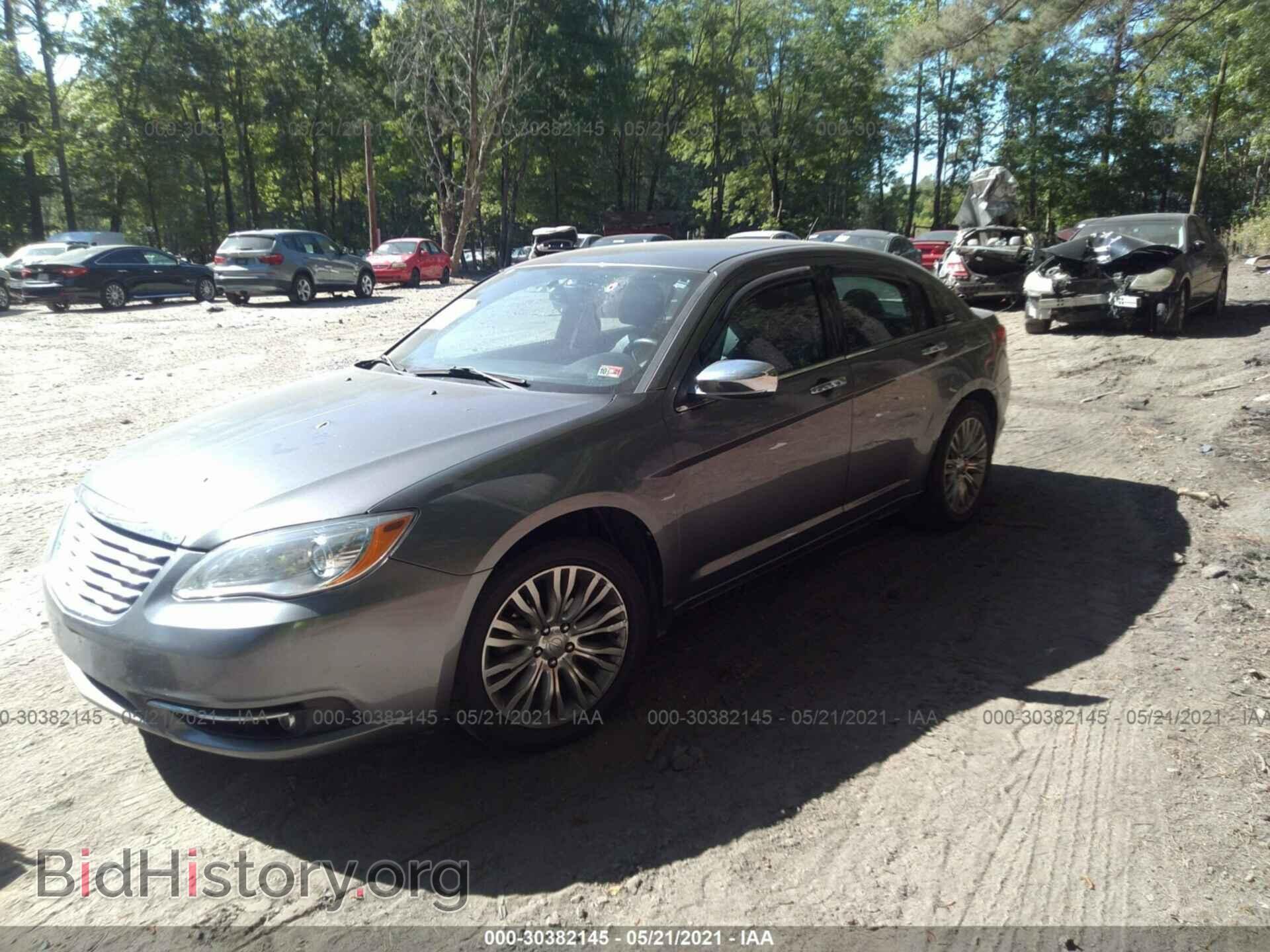2012 CHRYSLER 200 - VIN: 1C3CCBCBXCN205222 - Фото 2