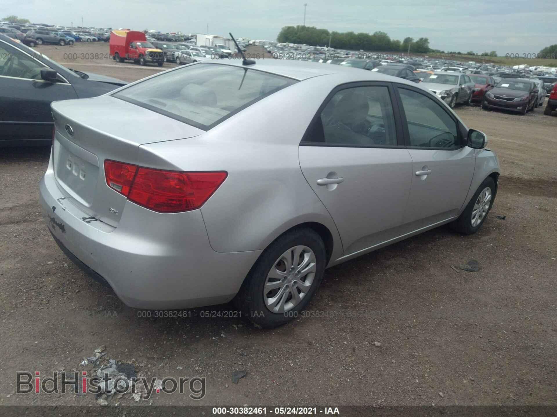 2013 KIA FORTE - VIN: KNAFU4A24D5731347 - Фото 4