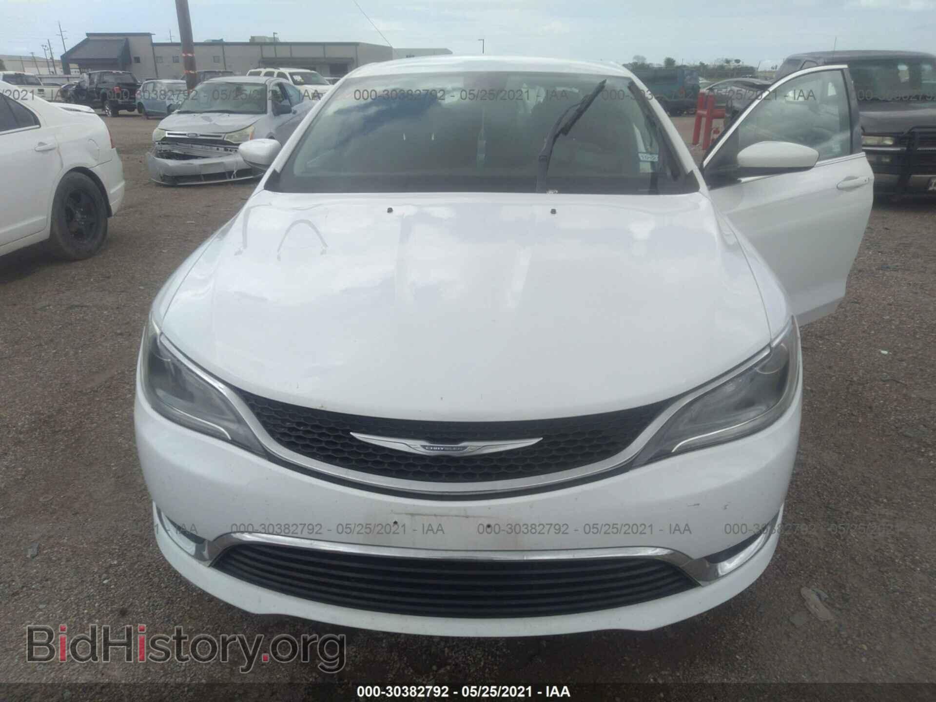 2015 CHRYSLER 200 - VIN: 1C3CCCAB9FN606984 - Фото 6