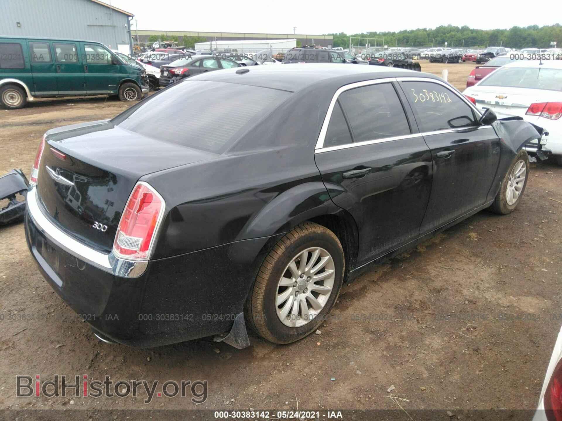 2011 CHRYSLER 300 - VIN: 2C3CA4CG2BH525509 - Фото 4