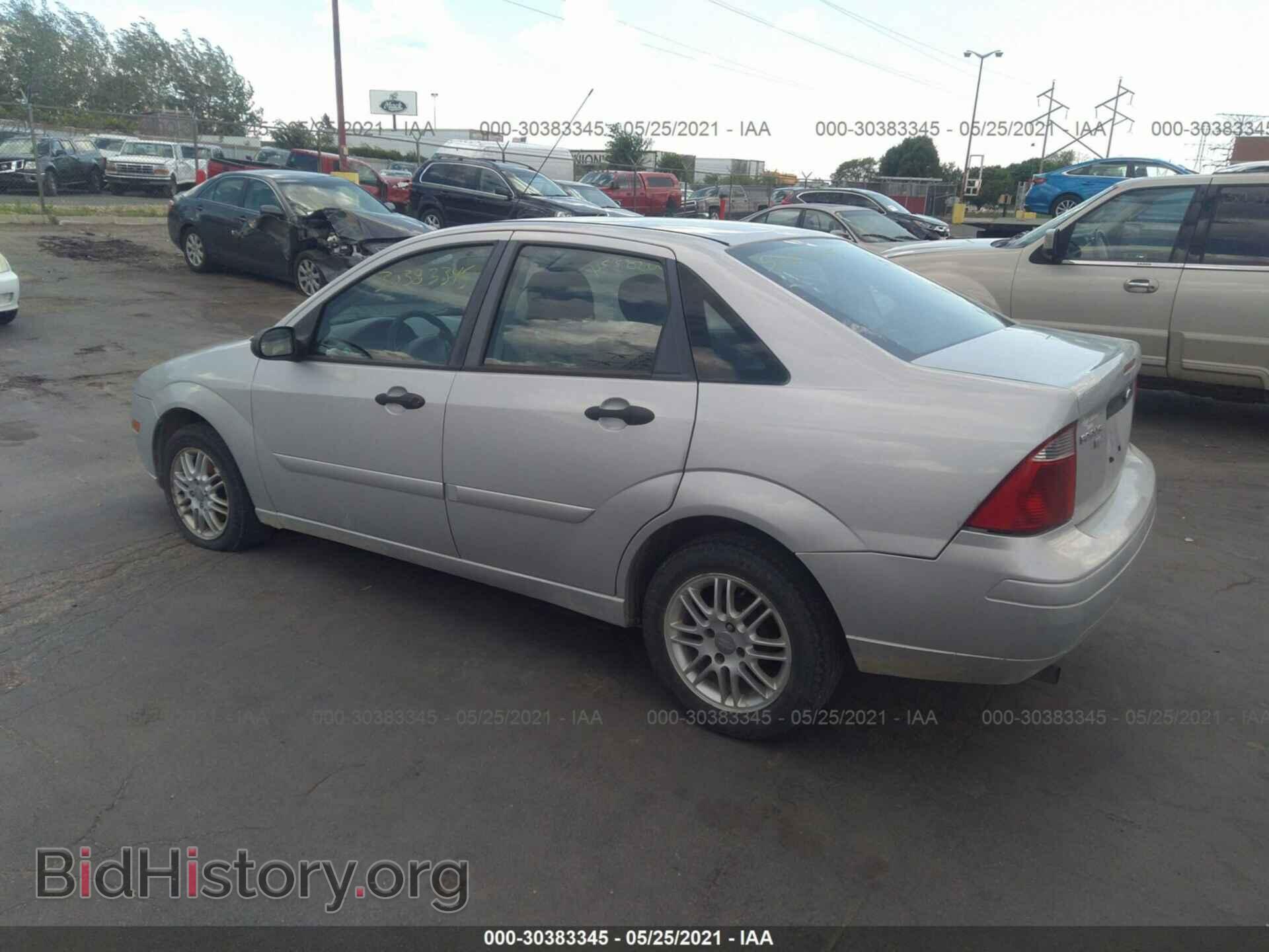 2007 FORD FOCUS - VIN: 1FAFP34N47W266714 - Фото 3