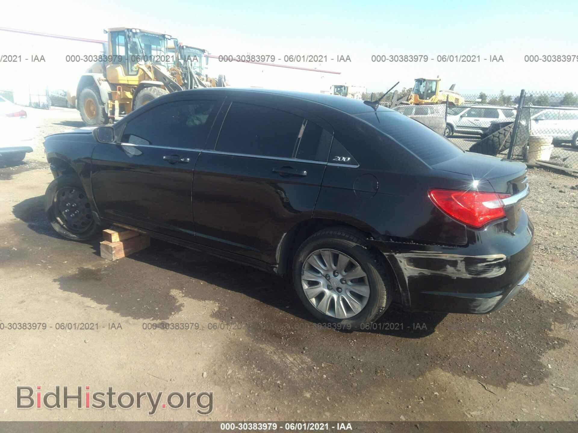 2012 CHRYSLER 200 - VIN: 1C3CCBAB1CN261911 - Фото 3