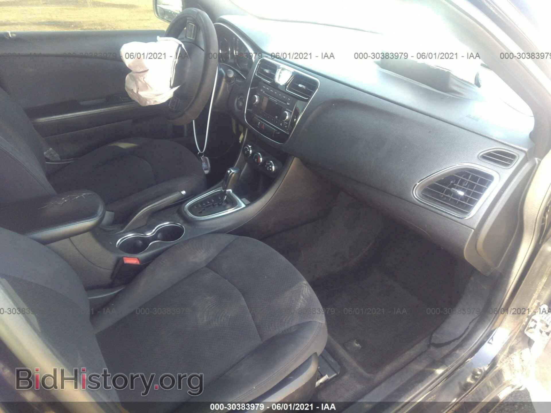 2012 CHRYSLER 200 - VIN: 1C3CCBAB1CN261911 - Фото 5