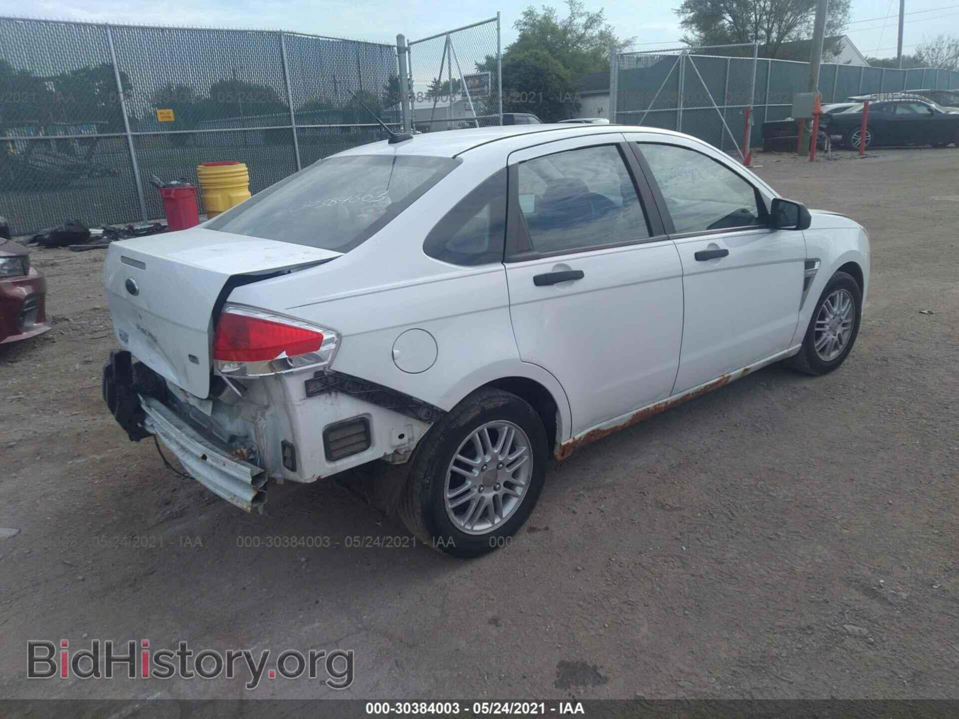 2008 FORD FOCUS - VIN: 1FAHP35N58W261000 - Фото 4