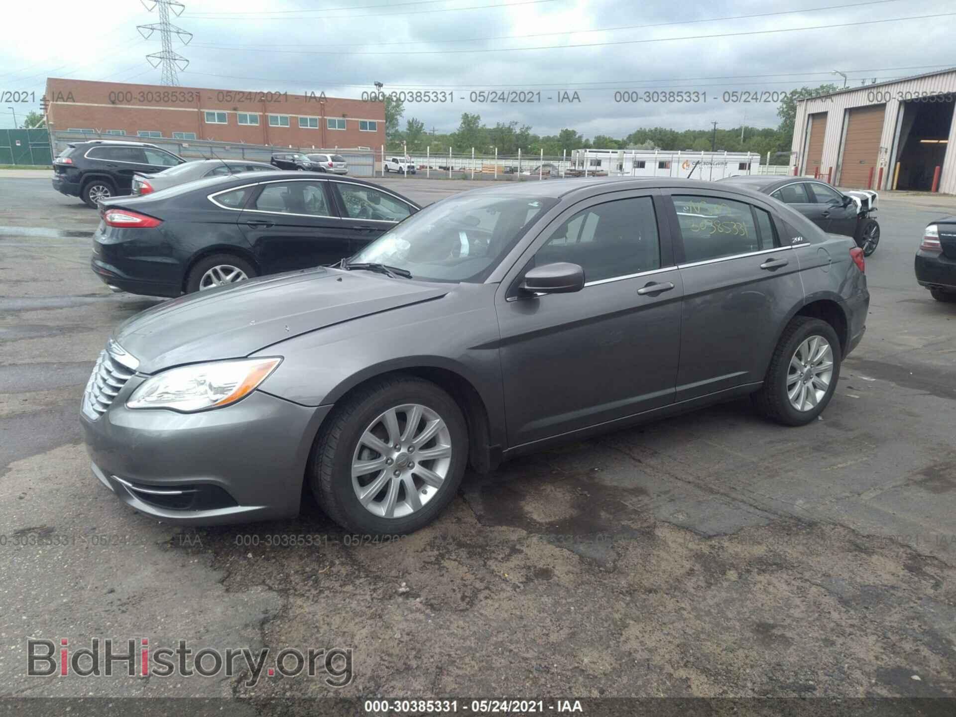 2013 CHRYSLER 200 - VIN: 1C3CCBBB5DN525597 - Фото 2