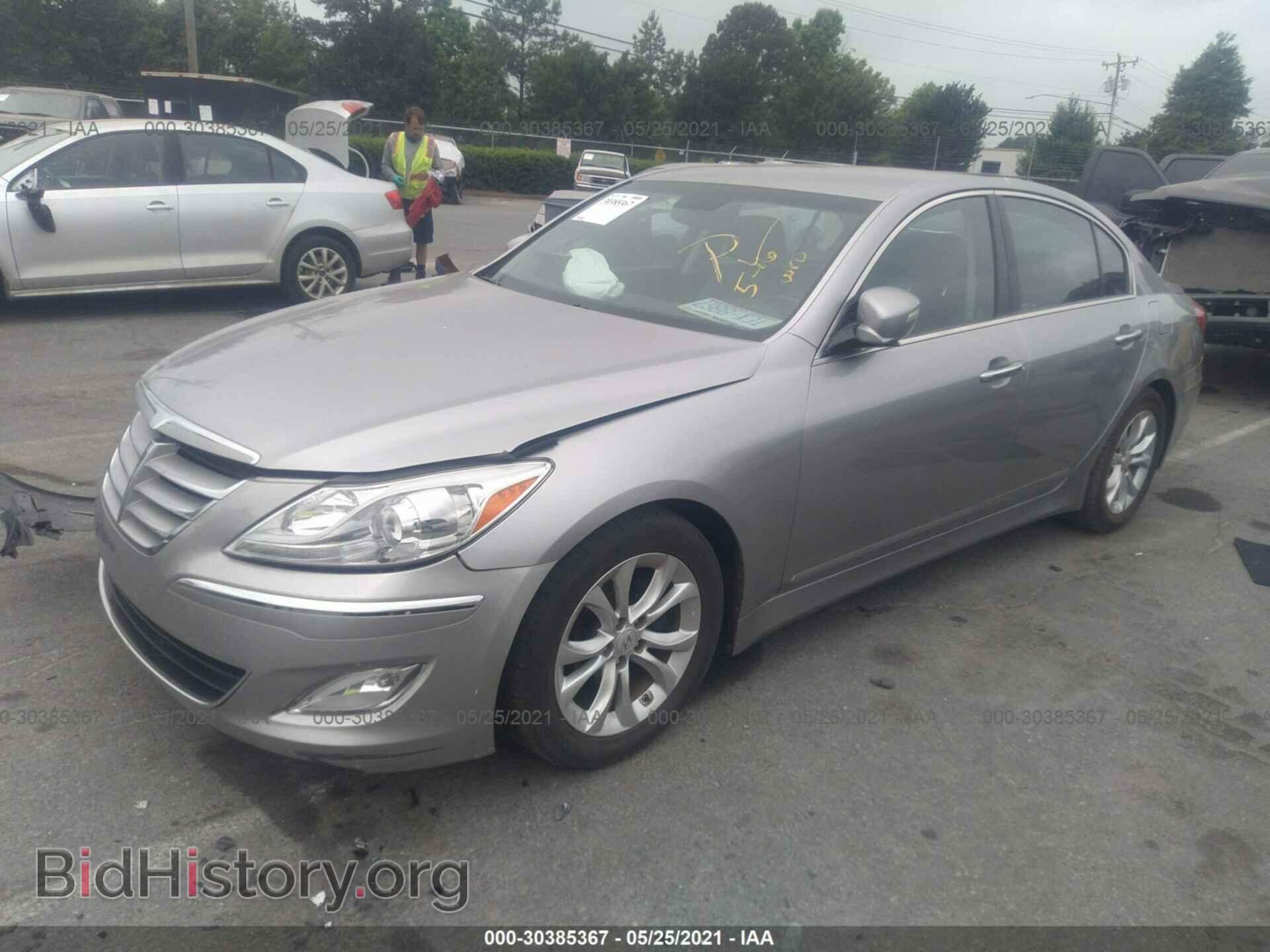 2013 HYUNDAI GENESIS - VIN: KMHGC4DD0DU242047 - Фото 2