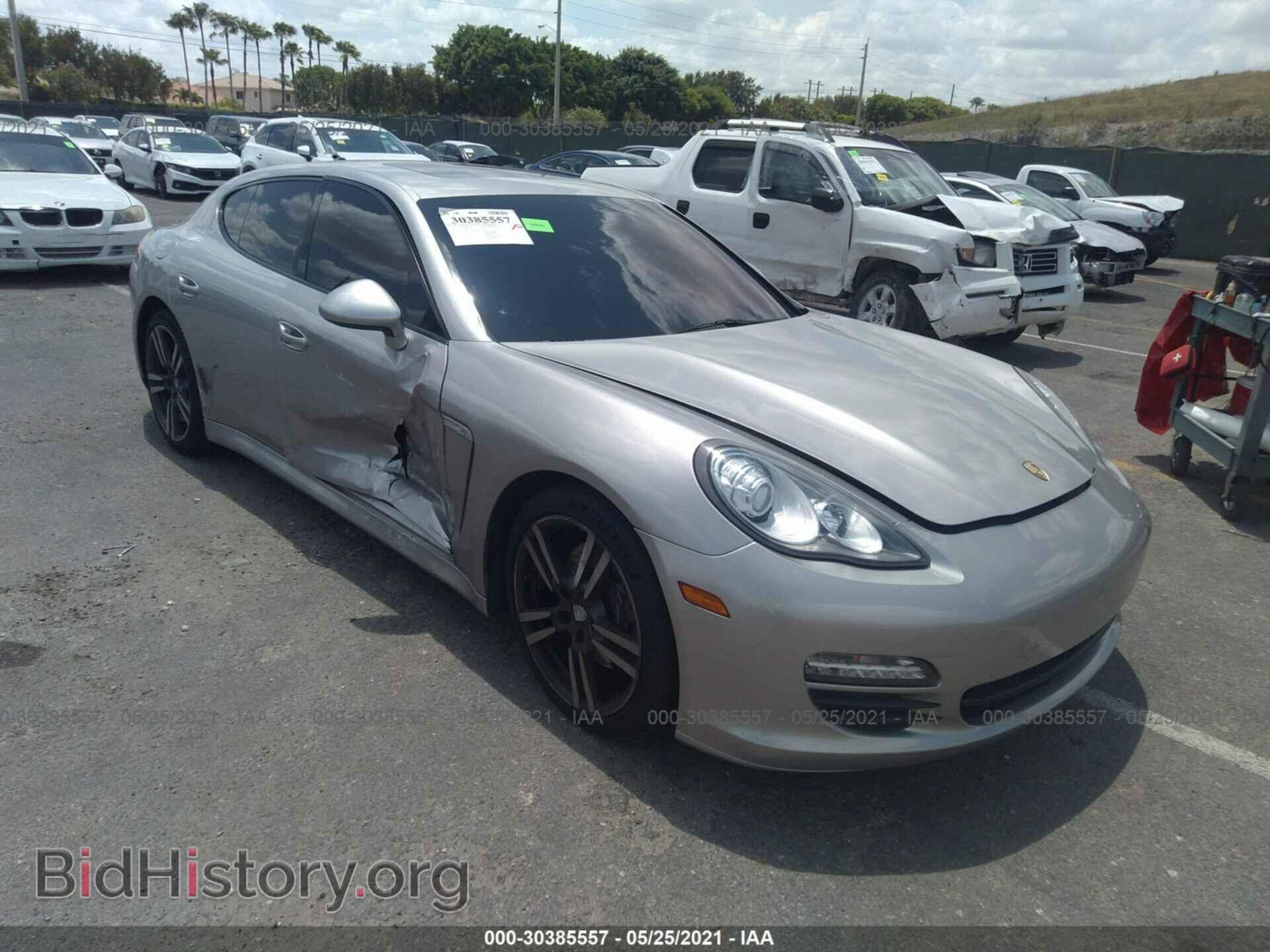Photo WP0AA2A71BL017500 - PORSCHE PANAMERA 2011