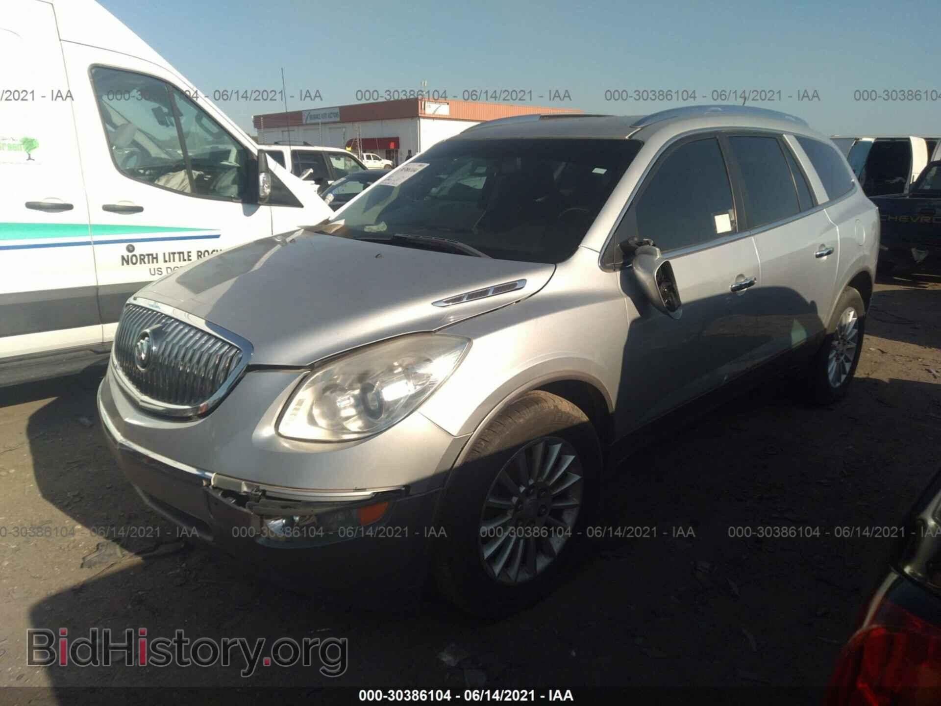 2012 BUICK ENCLAVE - VIN: 5GAKRBEDXCJ136139 - Фото 2