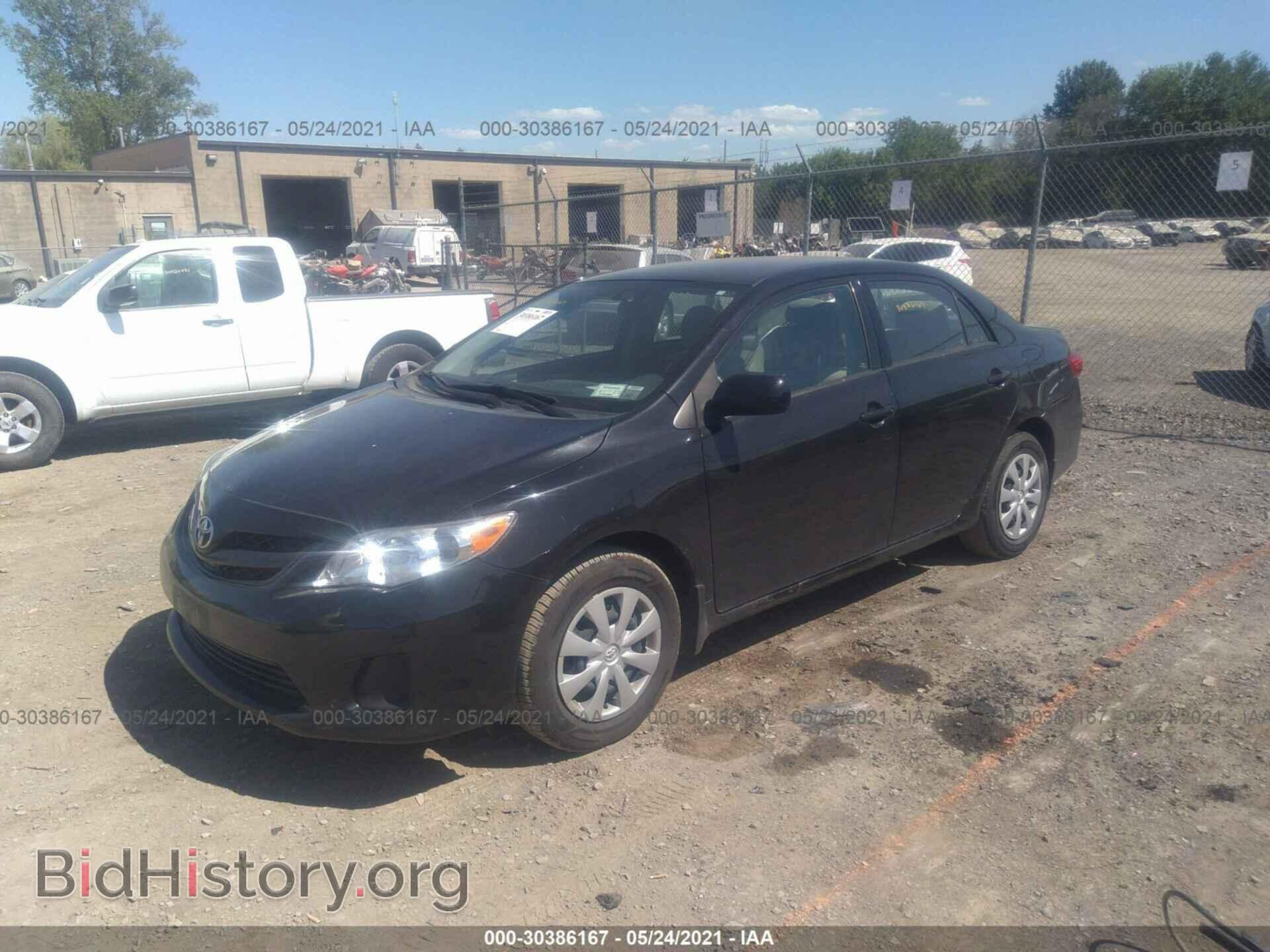 2011 TOYOTA COROLLA - VIN: 2T1BU4EE0BC742321 - Фото 2