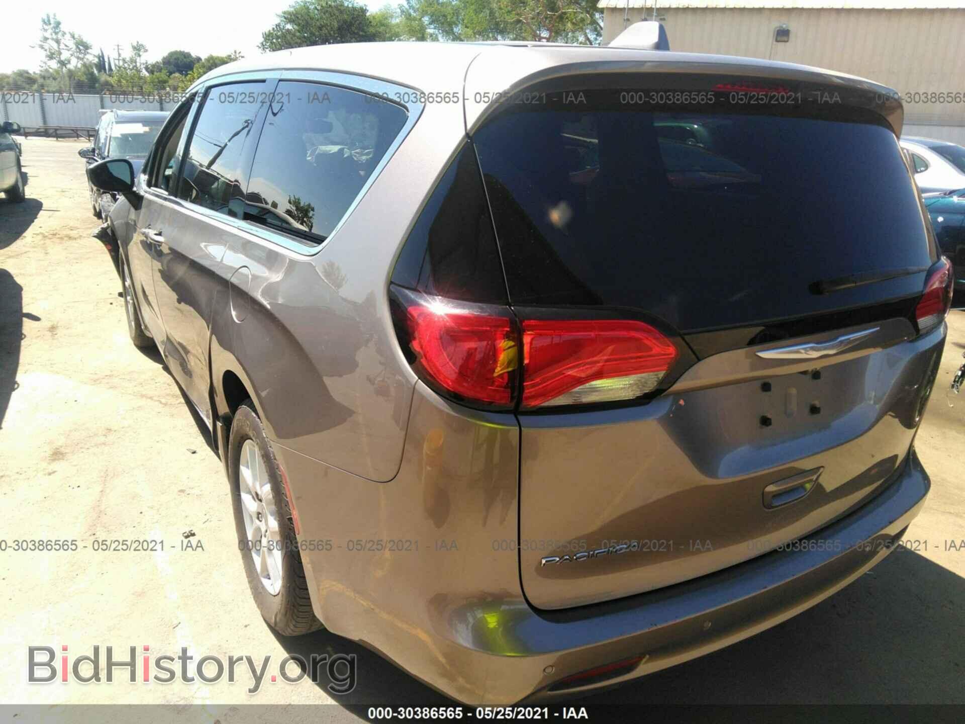 2017 CHRYSLER PACIFICA - VIN: 2C4RC1CG1HR622038 - Photo 3
